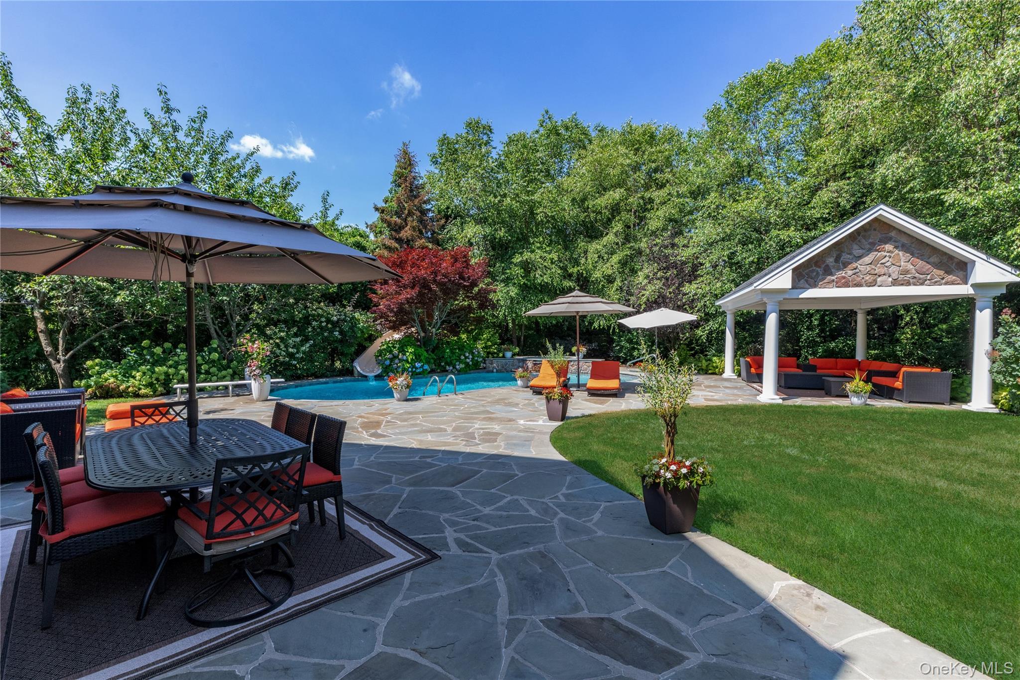 23 Legends Circle, Melville, NY 11747