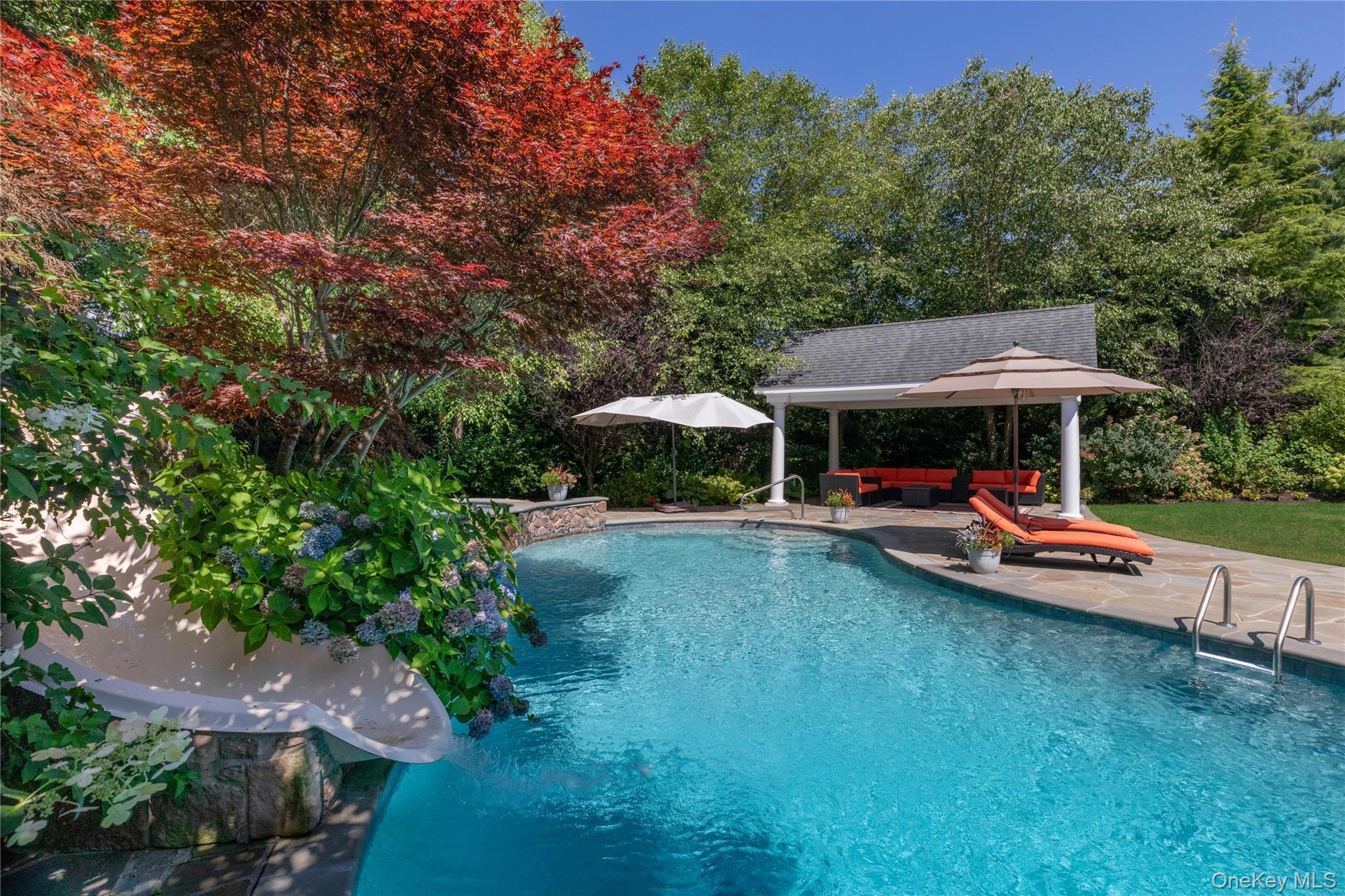 23 Legends Circle, Melville, NY 11747