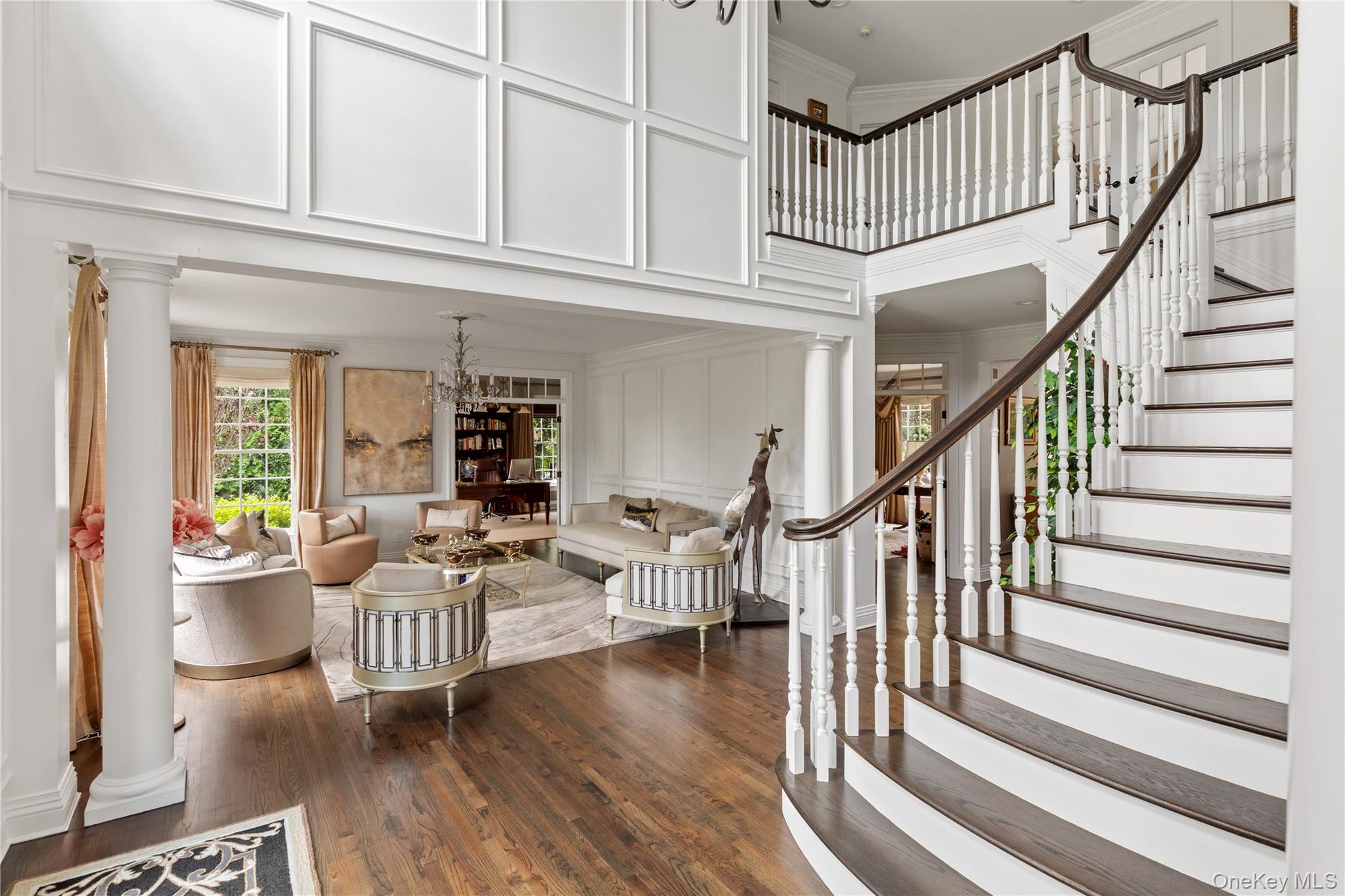 23 Legends Circle, Melville, NY 11747