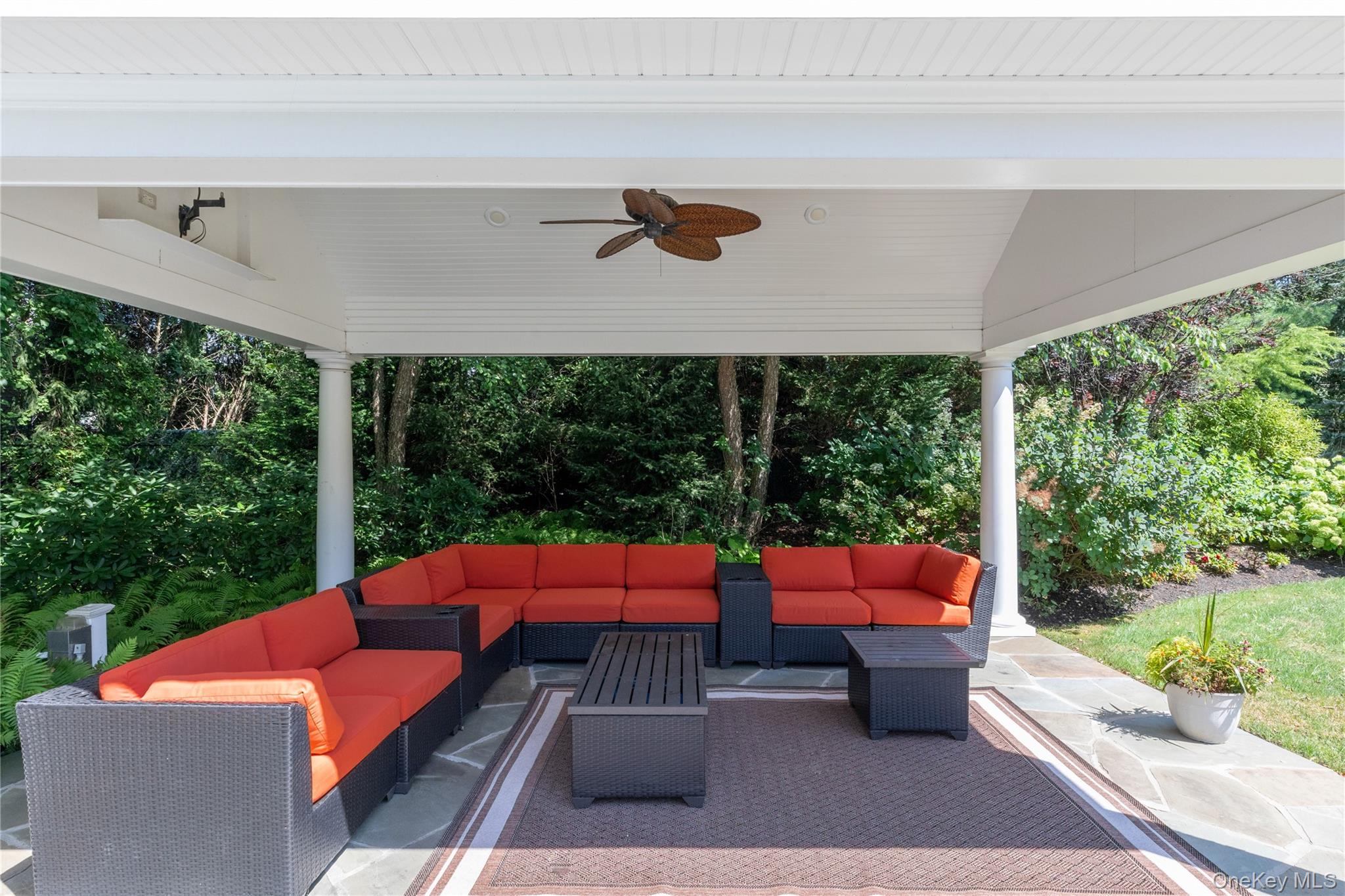 23 Legends Circle, Melville, NY 11747