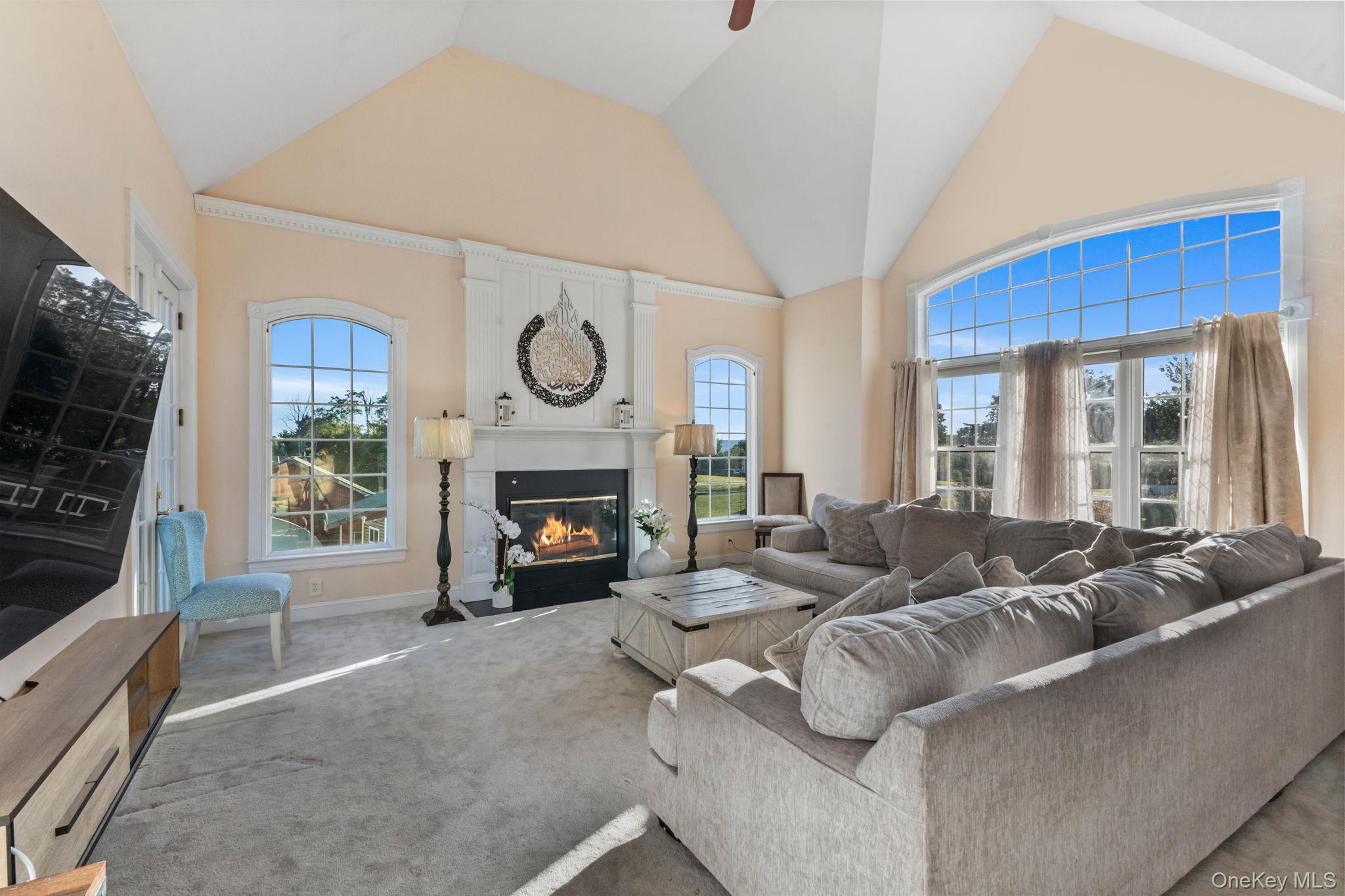 14 Kari Boulevard, Poughkeepsie, NY 12601