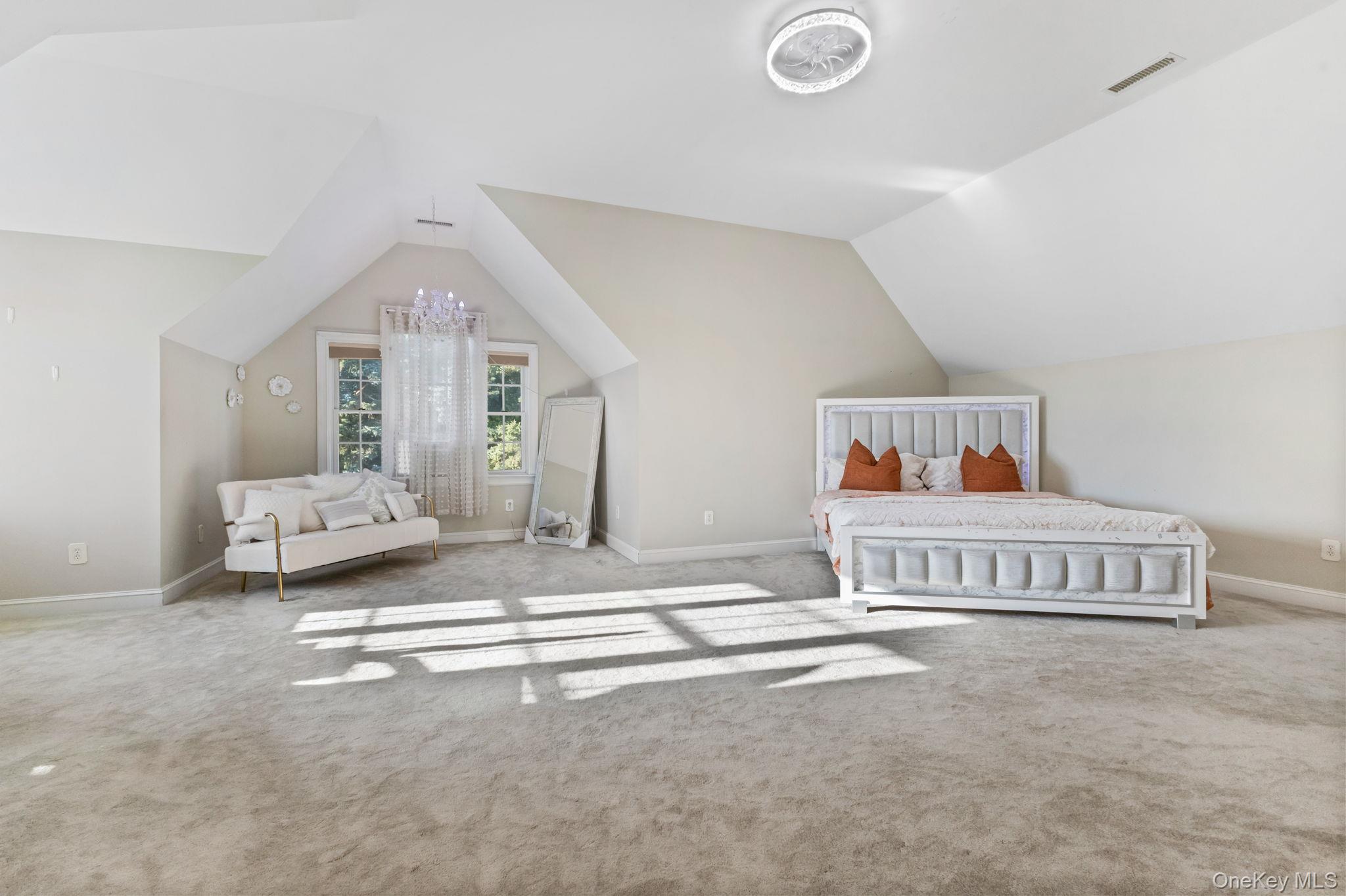 14 Kari Boulevard, Poughkeepsie, NY 12601