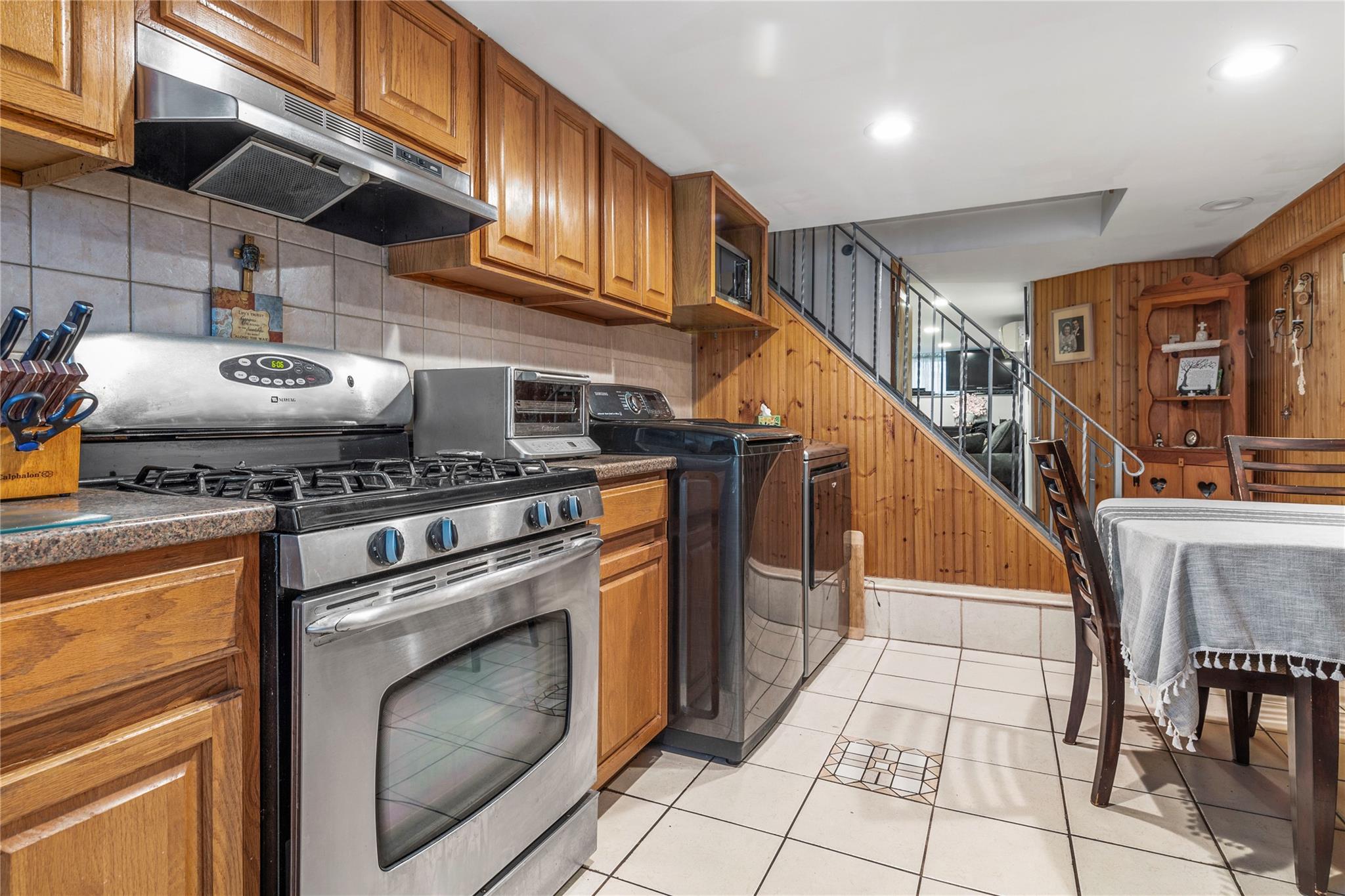 2009 42nd Street, Astoria, NY 11105