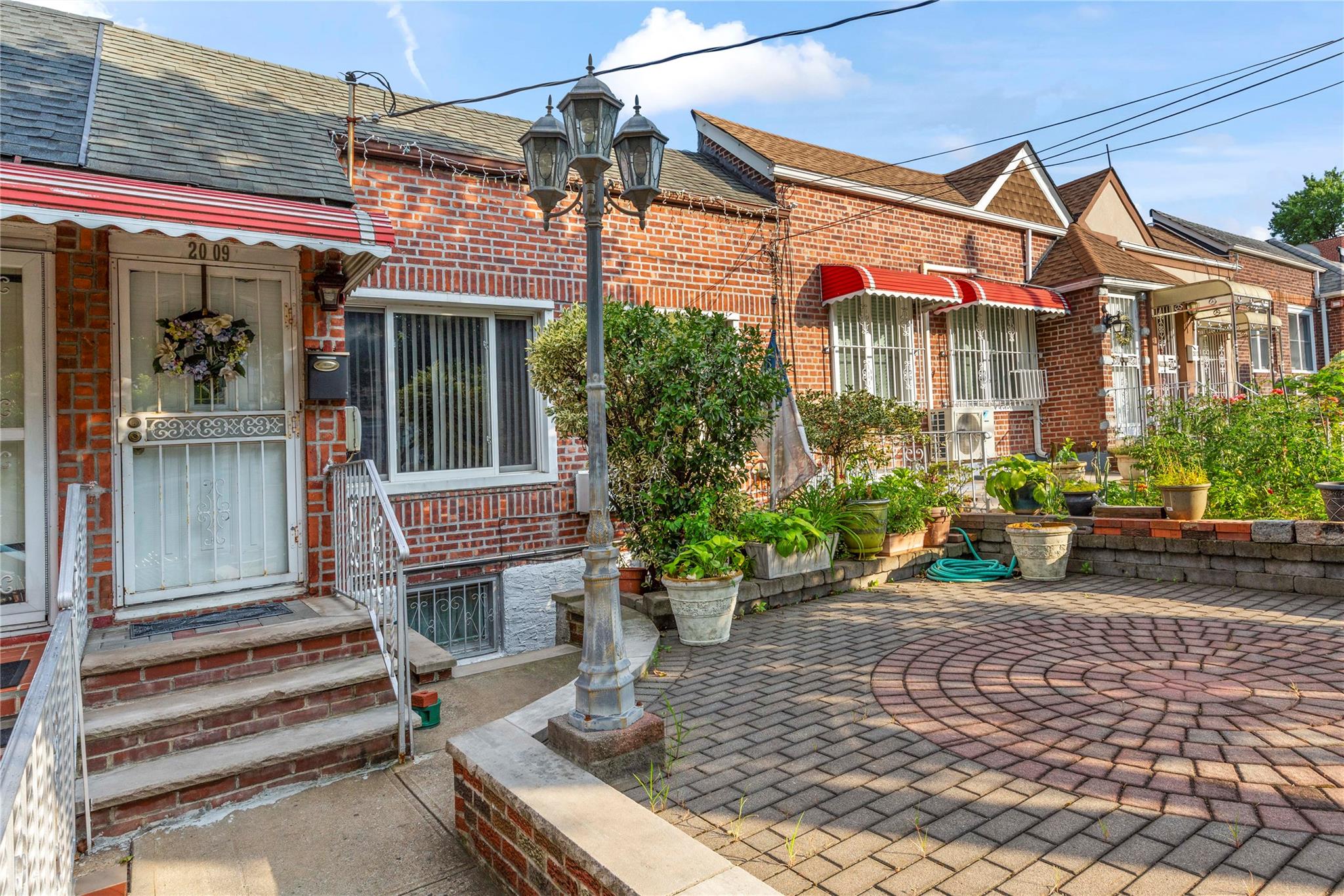 2009 42nd Street, Astoria, NY 11105