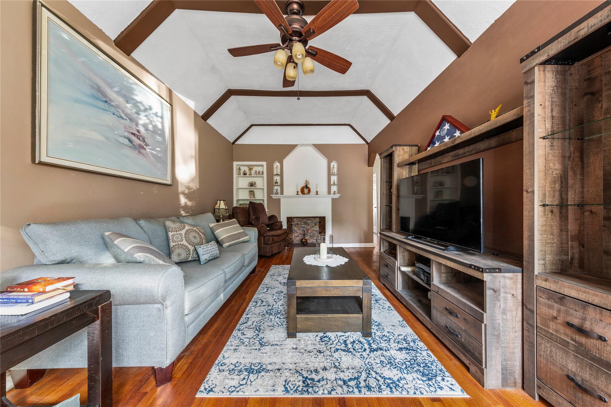 2009 42nd Street, Astoria, NY 11105