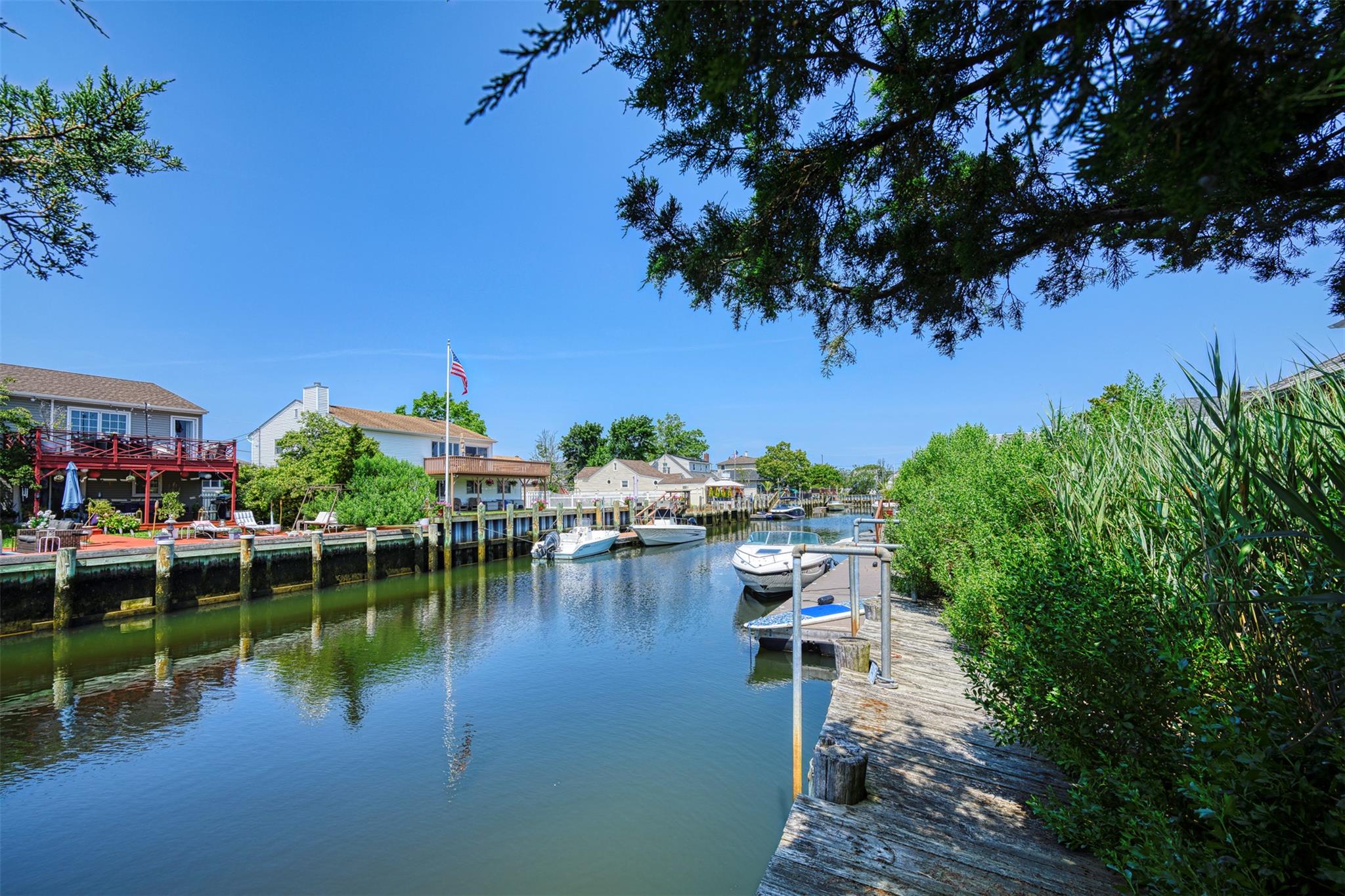 142 Gordon Place, Freeport, NY 11520