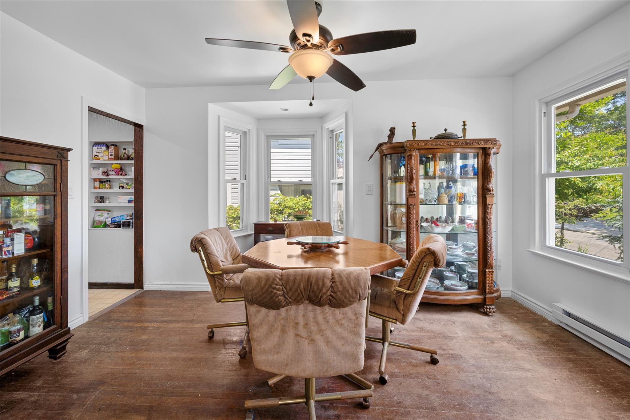 142 Gordon Place, Freeport, NY 11520