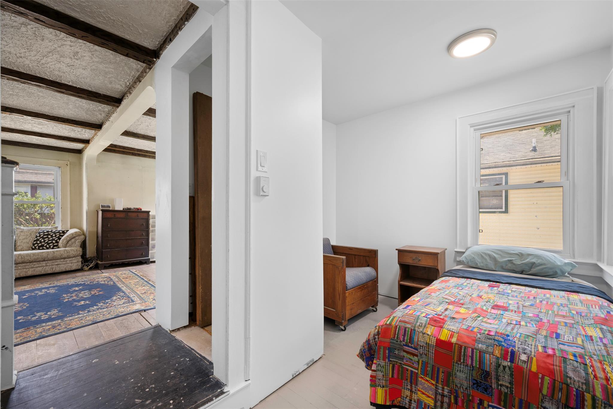 142 Gordon Place, Freeport, NY 11520