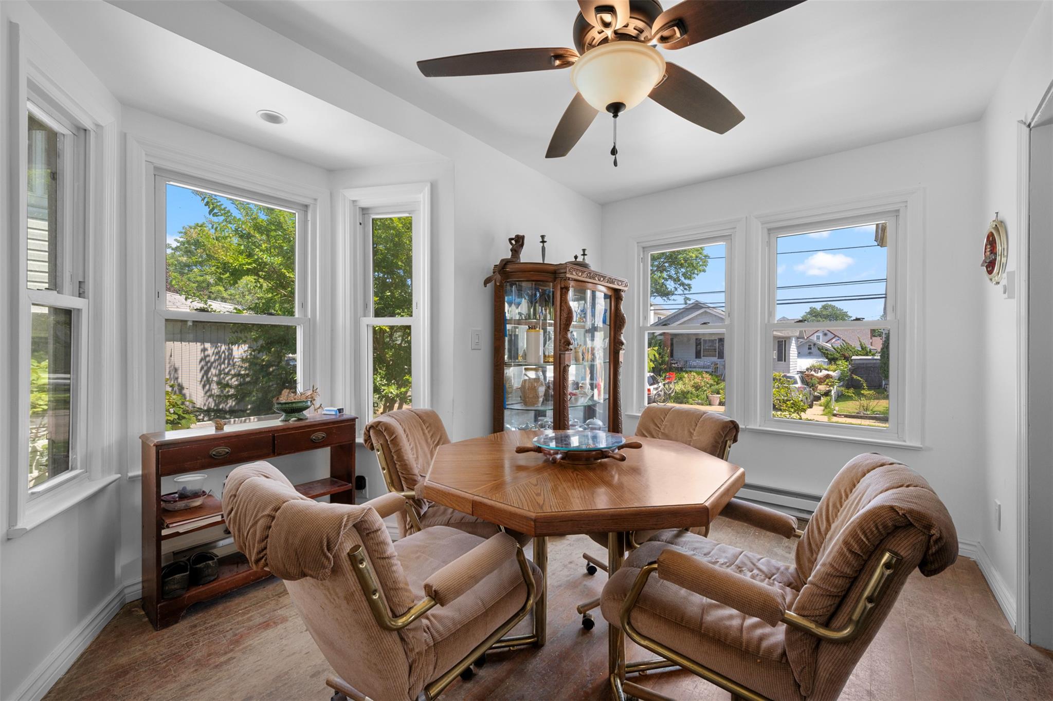 142 Gordon Place, Freeport, NY 11520