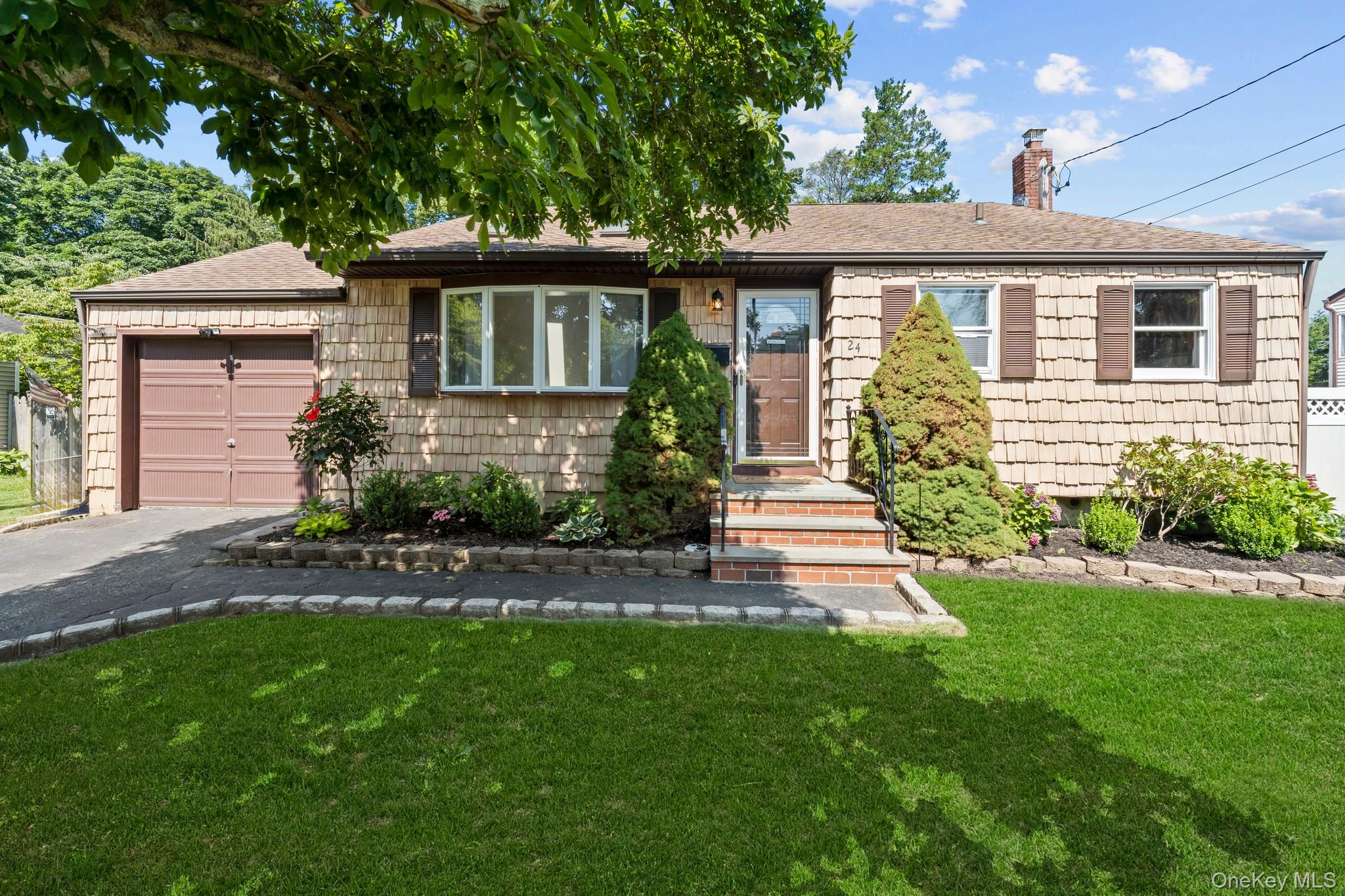 24 Gregory Drive, Ronkonkoma, NY 11779