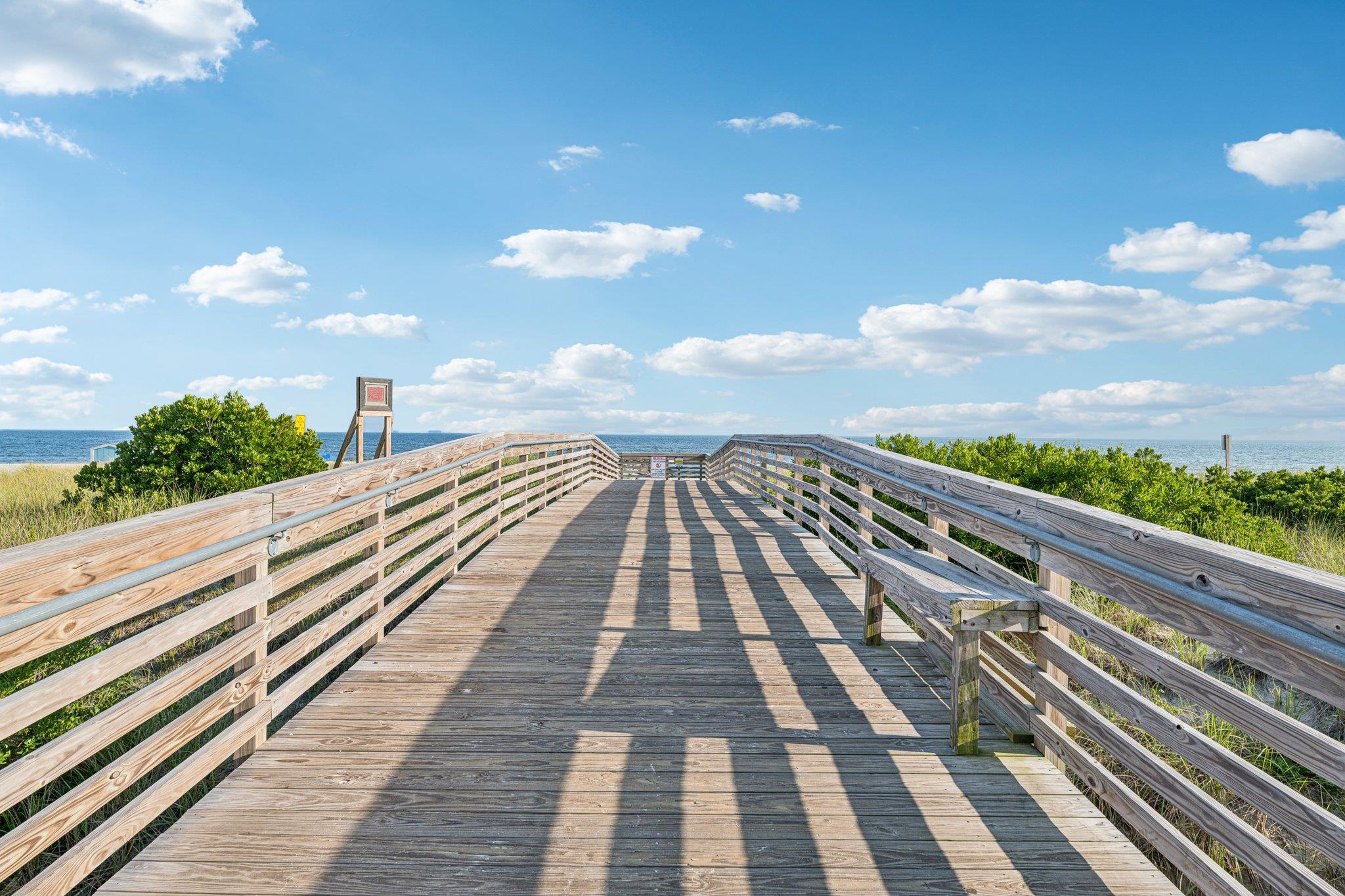 560 W Broadway # 1G, Long Beach, NY 11561