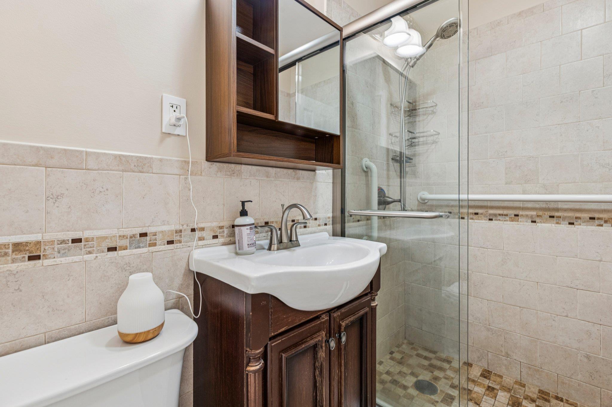 560 W Broadway # 1G, Long Beach, NY 11561