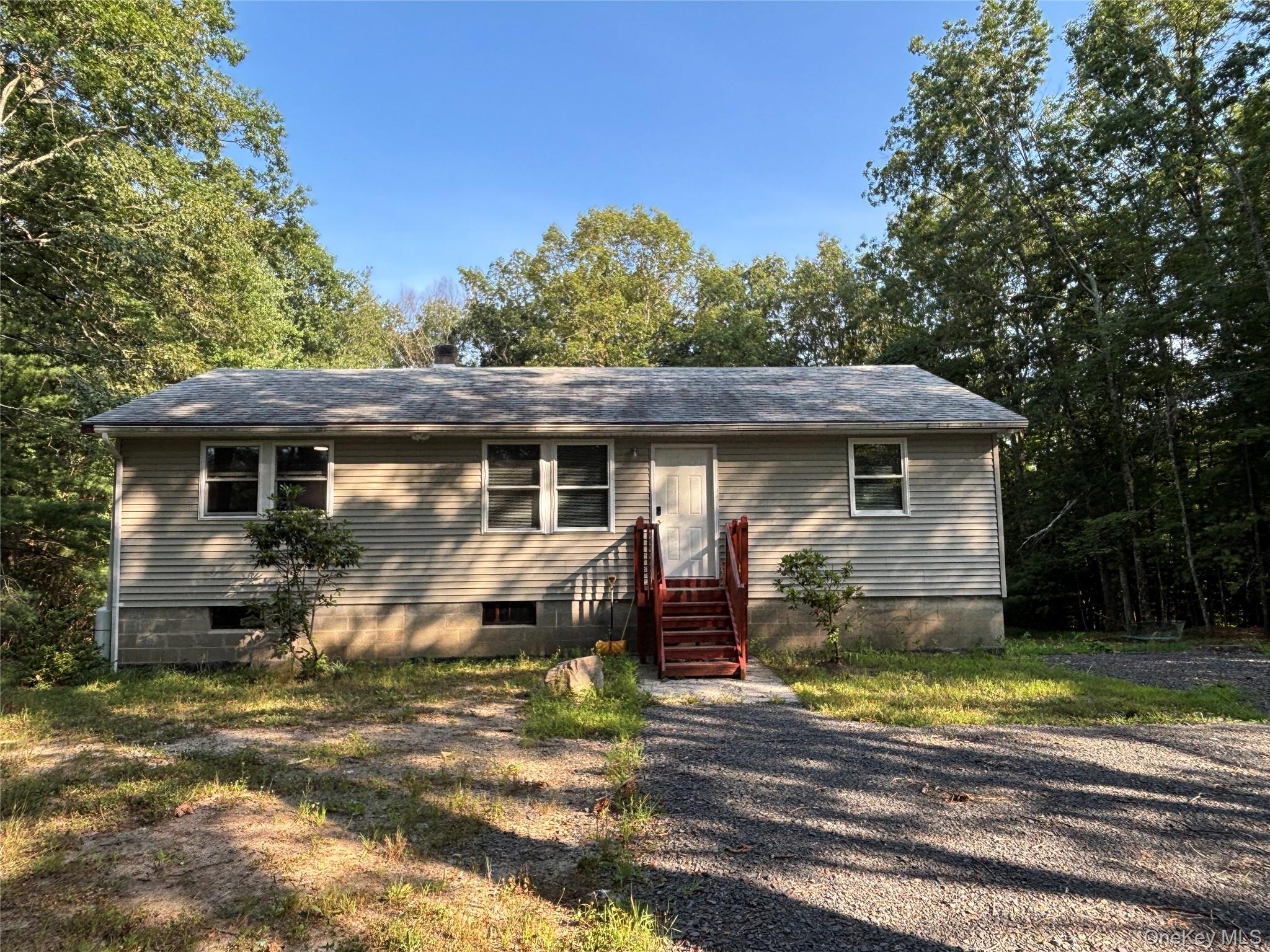 46 Woods Road, Pine Bush, NY 12566