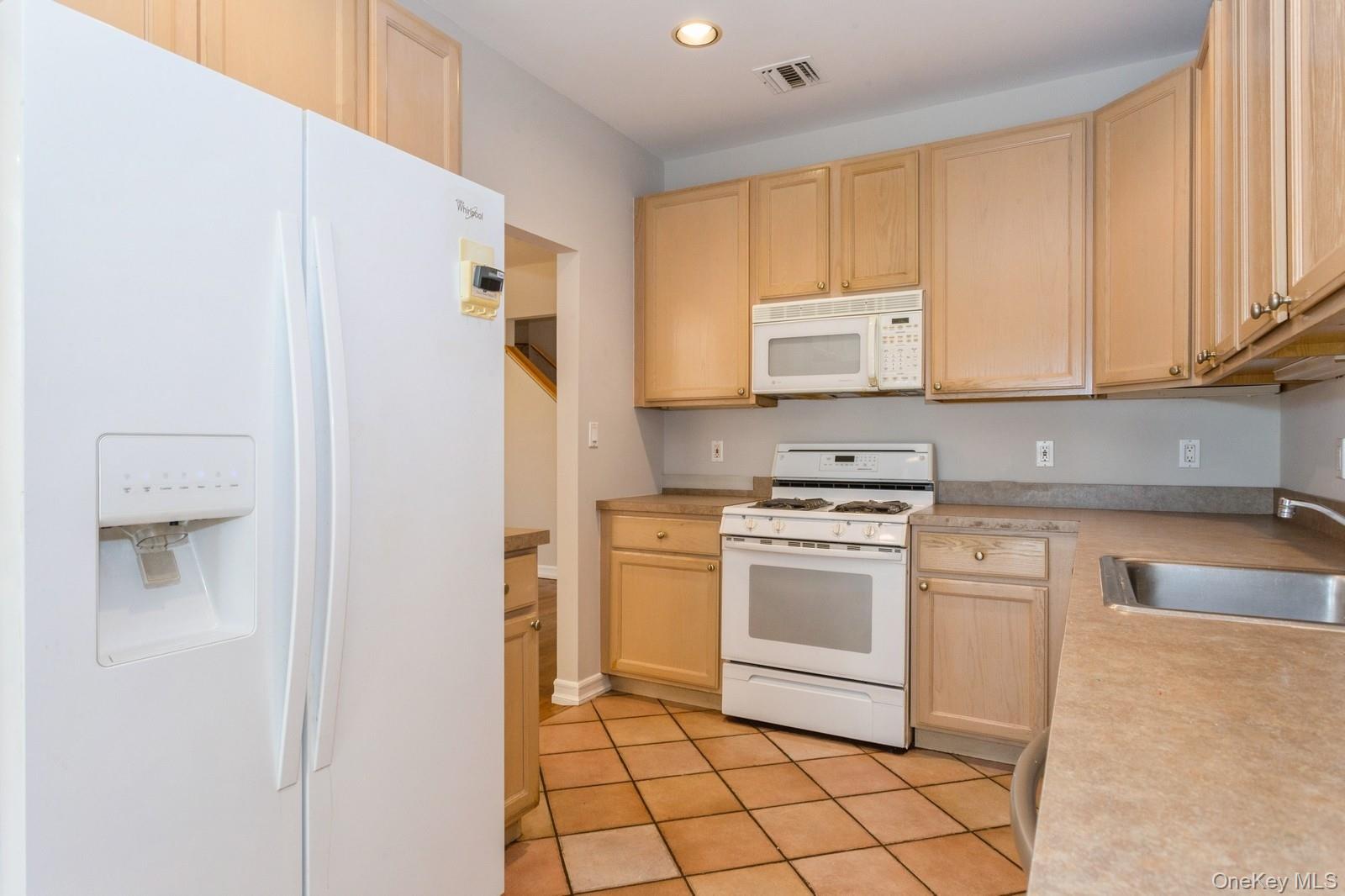 125 Cinnamon Court, Melville, NY 11747