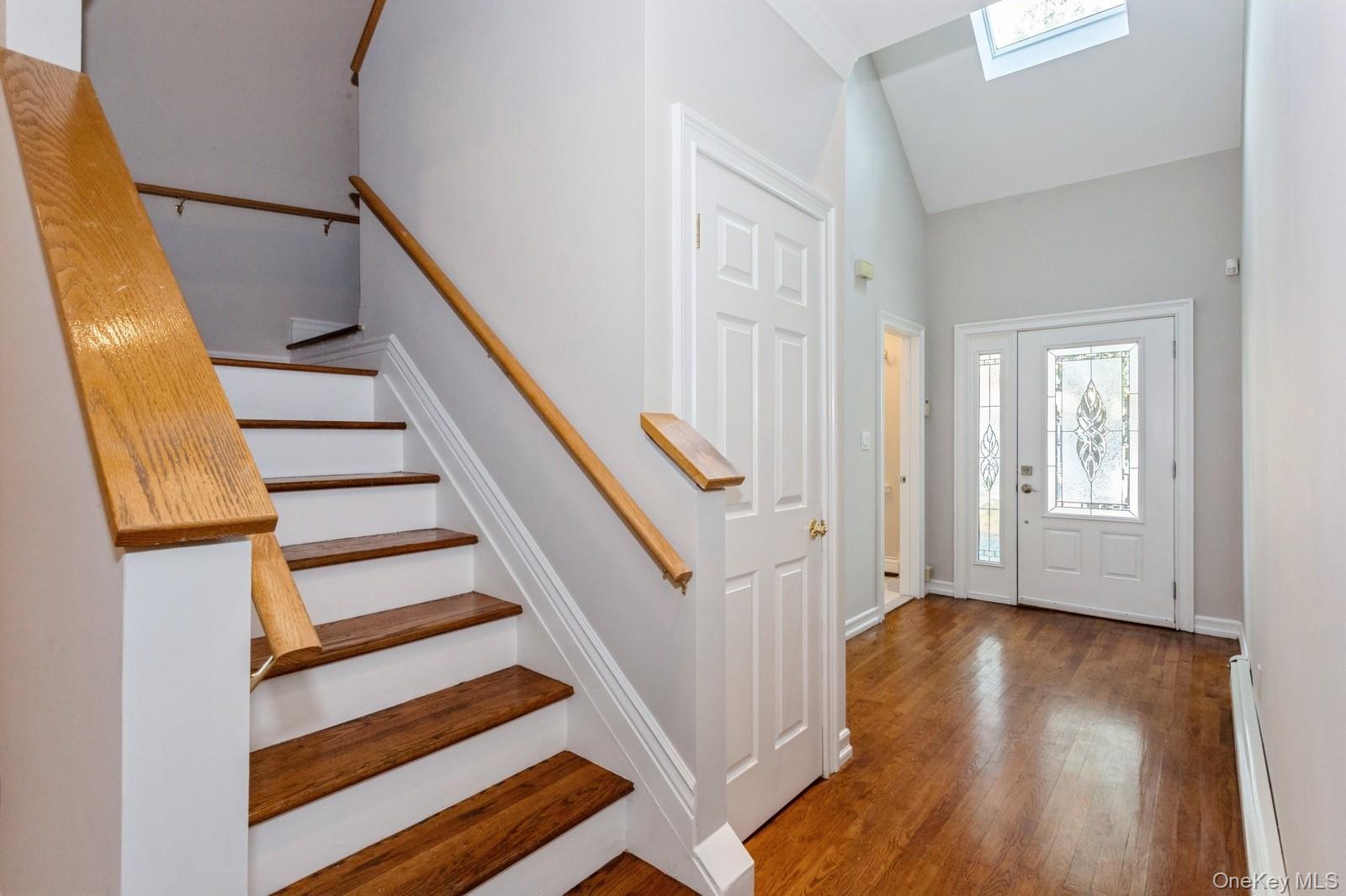 125 Cinnamon Court, Melville, NY 11747