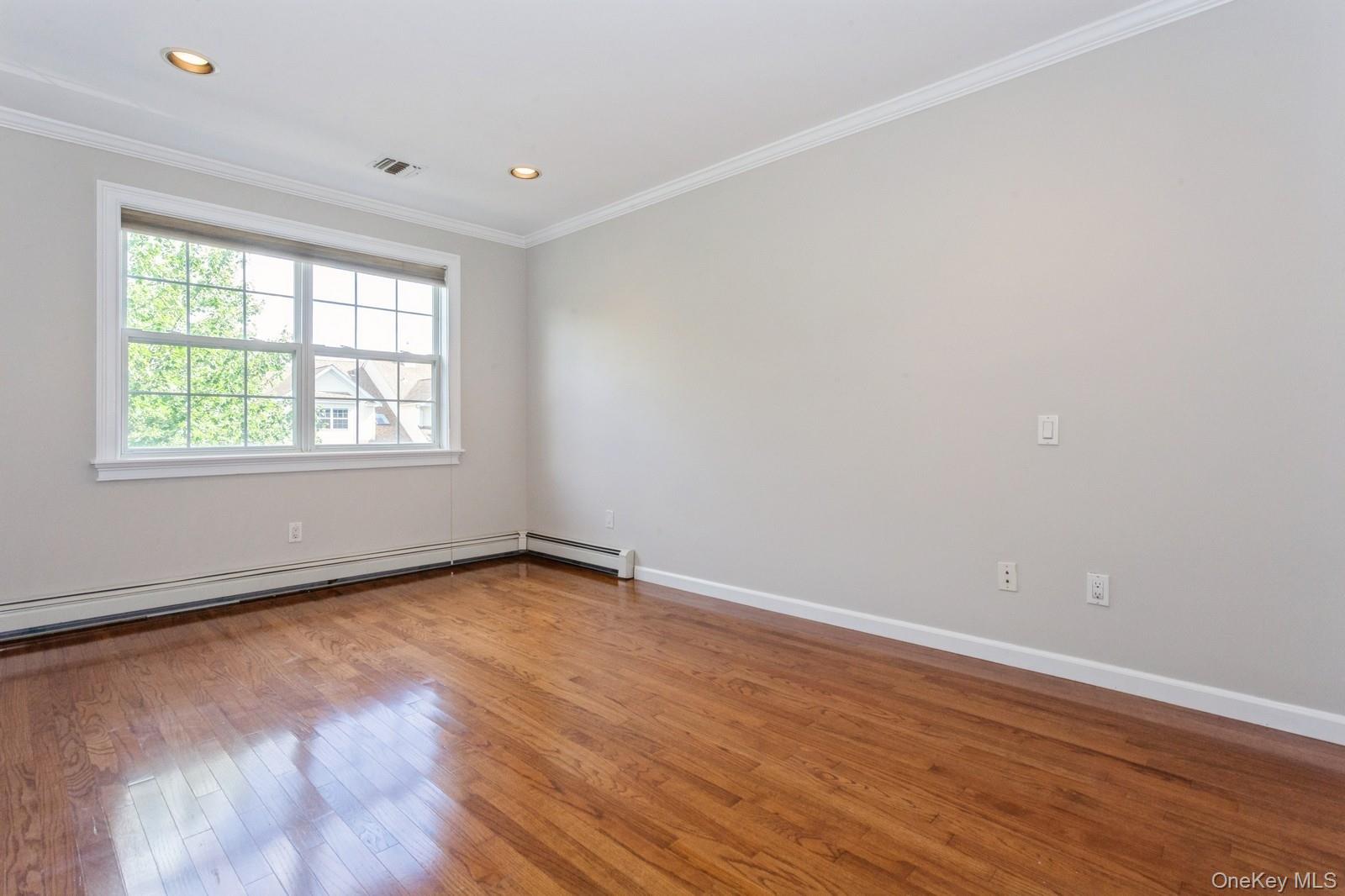 125 Cinnamon Court, Melville, NY 11747