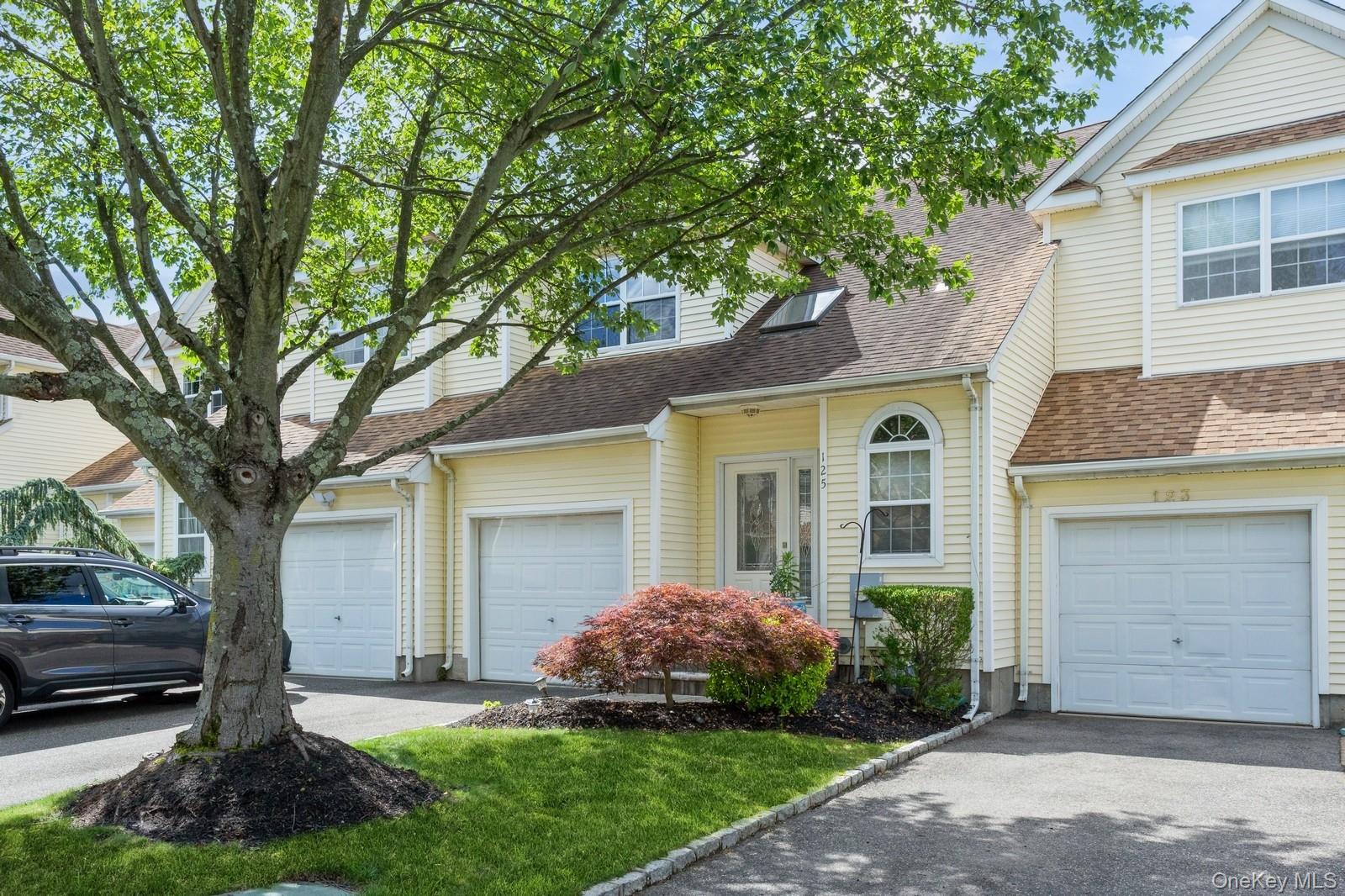 125 Cinnamon Court, Melville, NY 11747