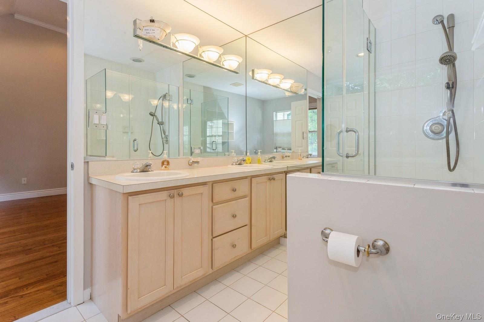 125 Cinnamon Court, Melville, NY 11747