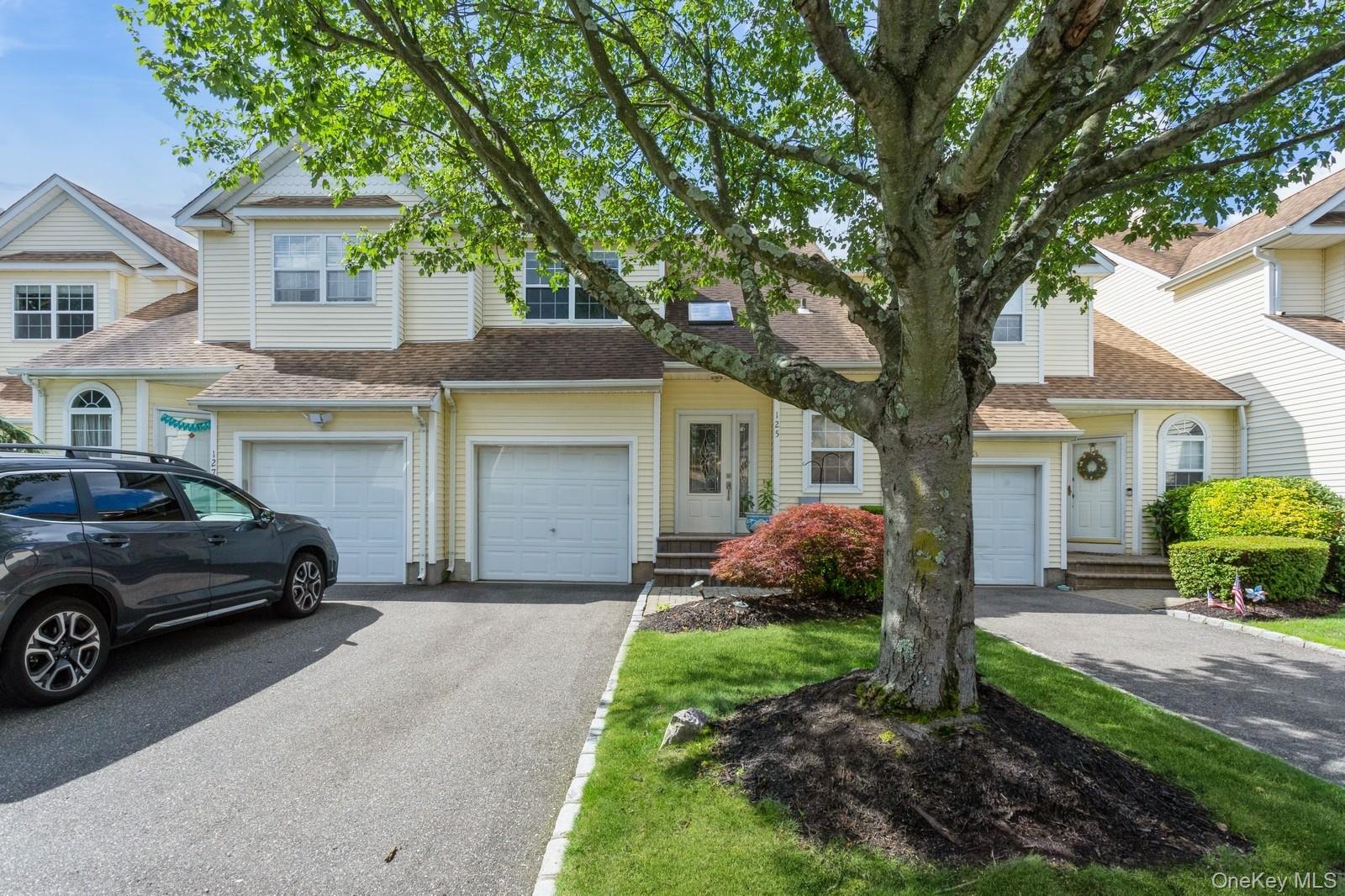 125 Cinnamon Court, Melville, NY 11747