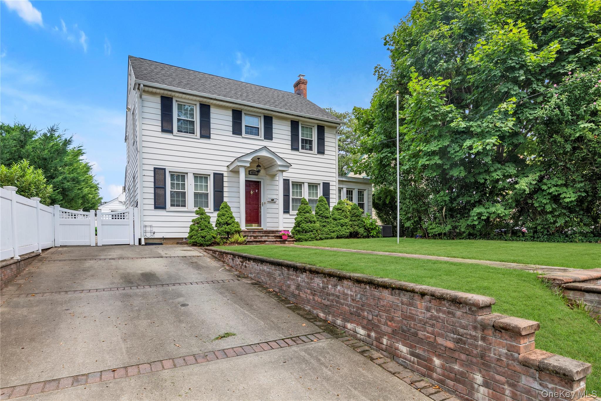 473 Lakeview Avenue, Rockville Centre, NY 11570