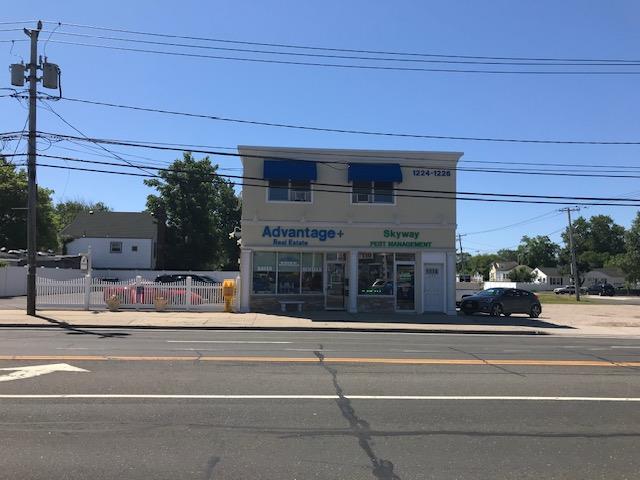 1224 Montauk, Copiague, NY 11762