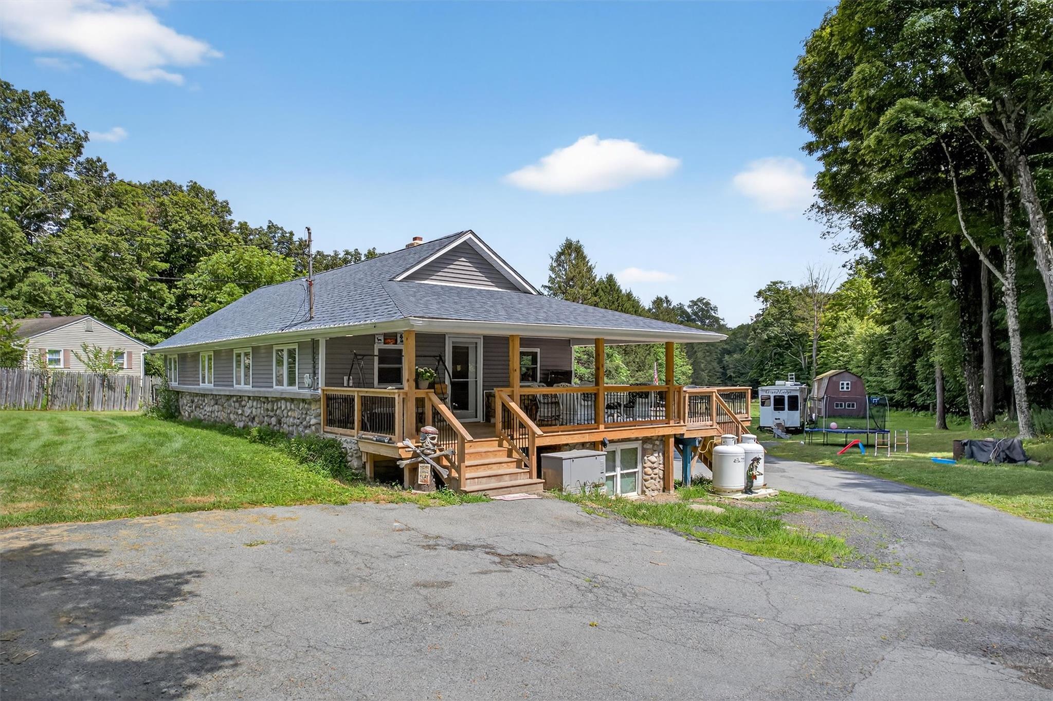 124 Burlingham Road, Bloomingburg, NY 12721