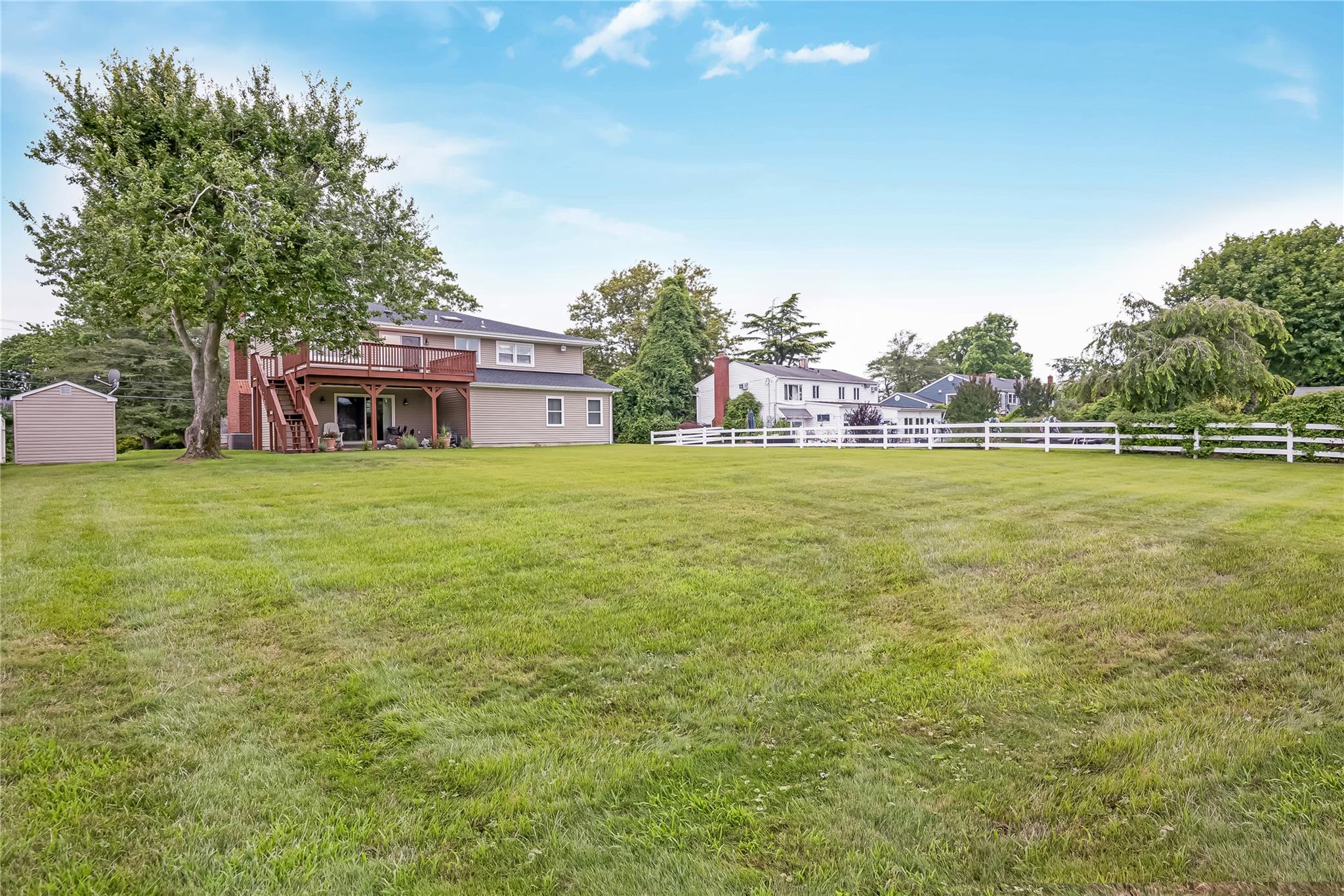 287 Cedar Avenue, Islip, NY 11751