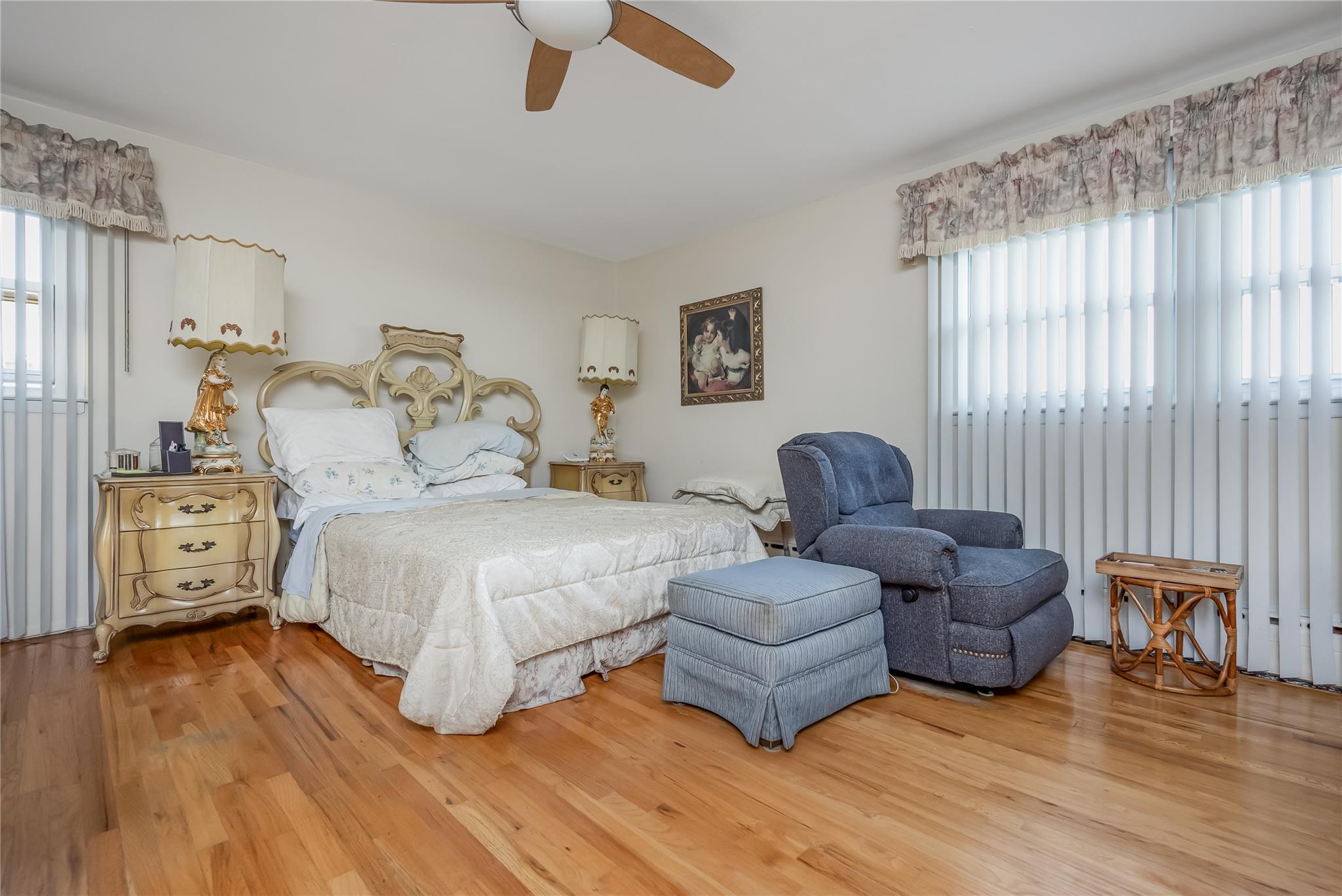 287 Cedar Avenue, Islip, NY 11751