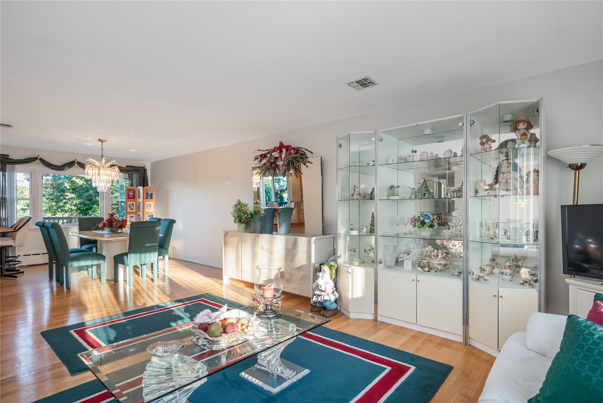 287 Cedar Avenue, Islip, NY 11751