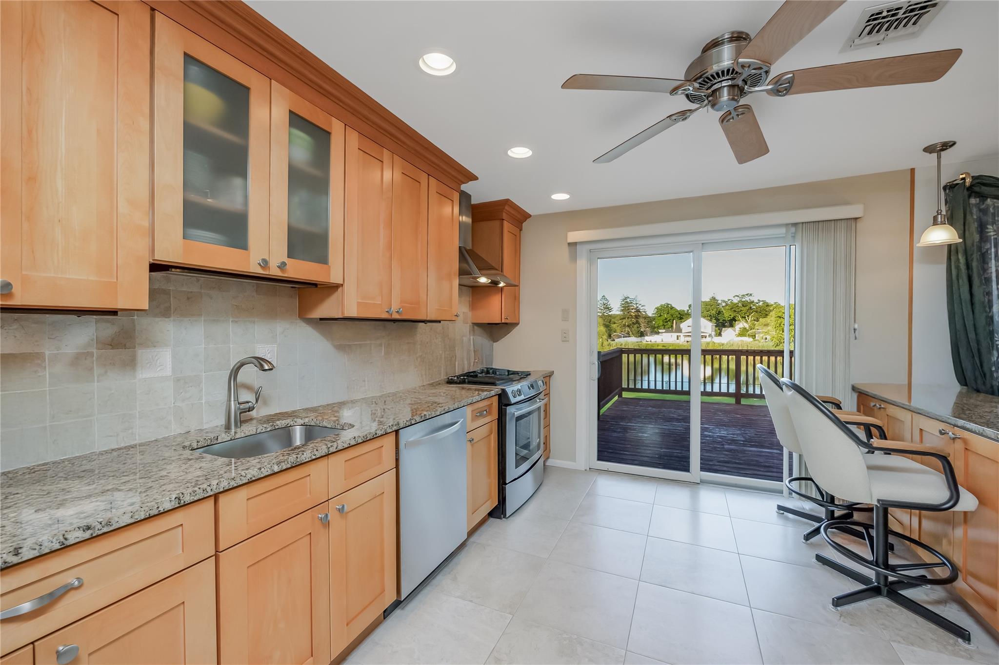 287 Cedar Avenue, Islip, NY 11751