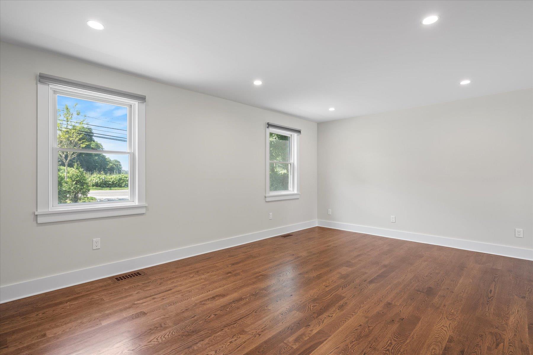 647 Montauk Highway, East Quogue, NY 11942