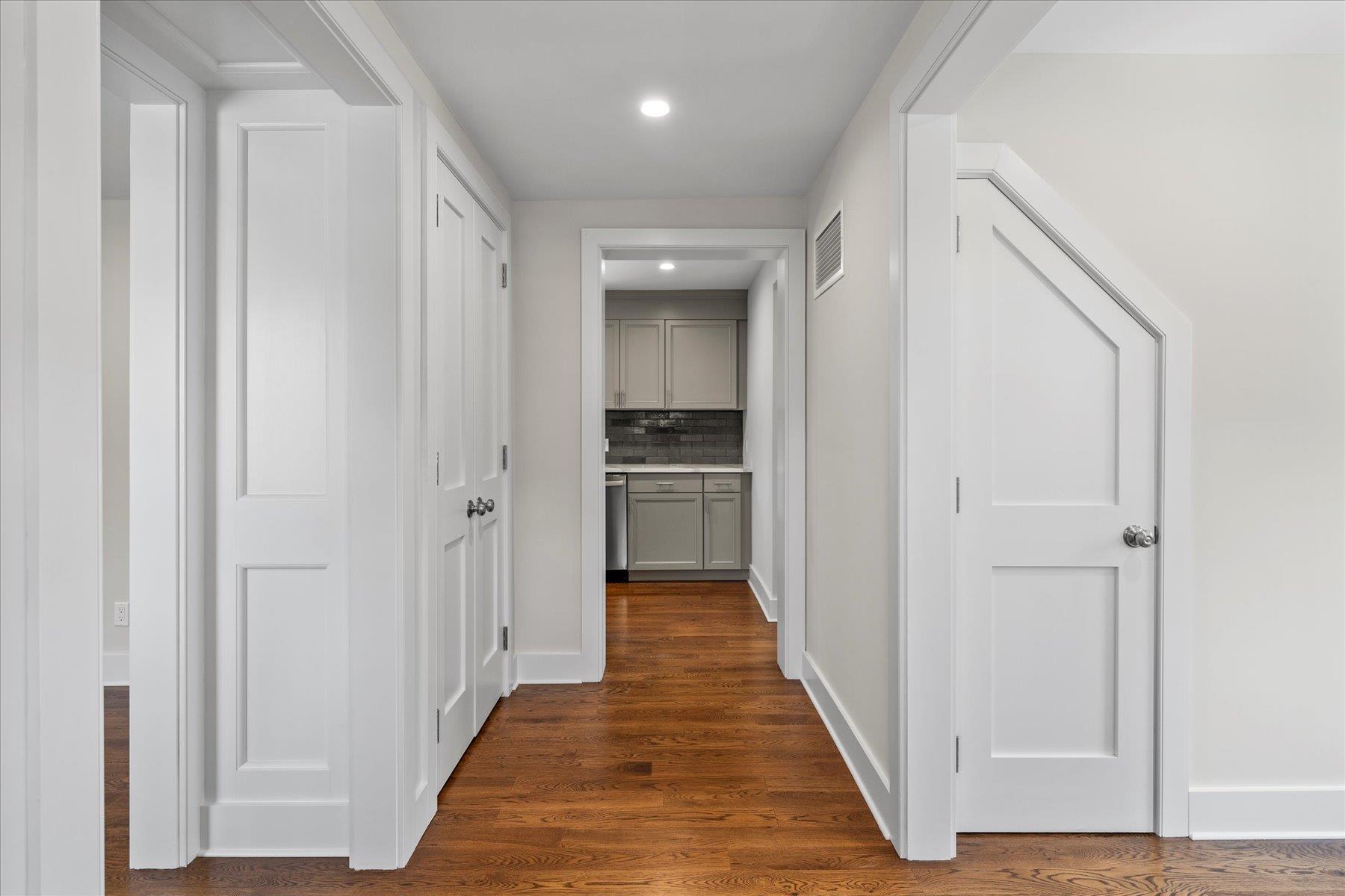 647 Montauk Highway, East Quogue, NY 11942