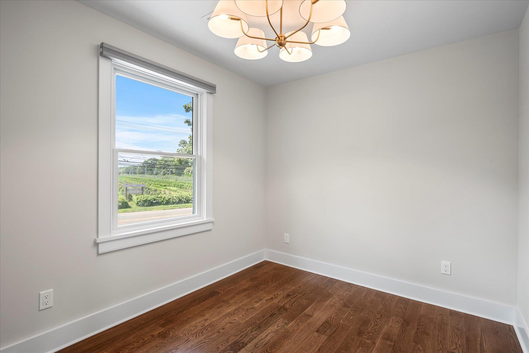 647 Montauk Highway, East Quogue, NY 11942