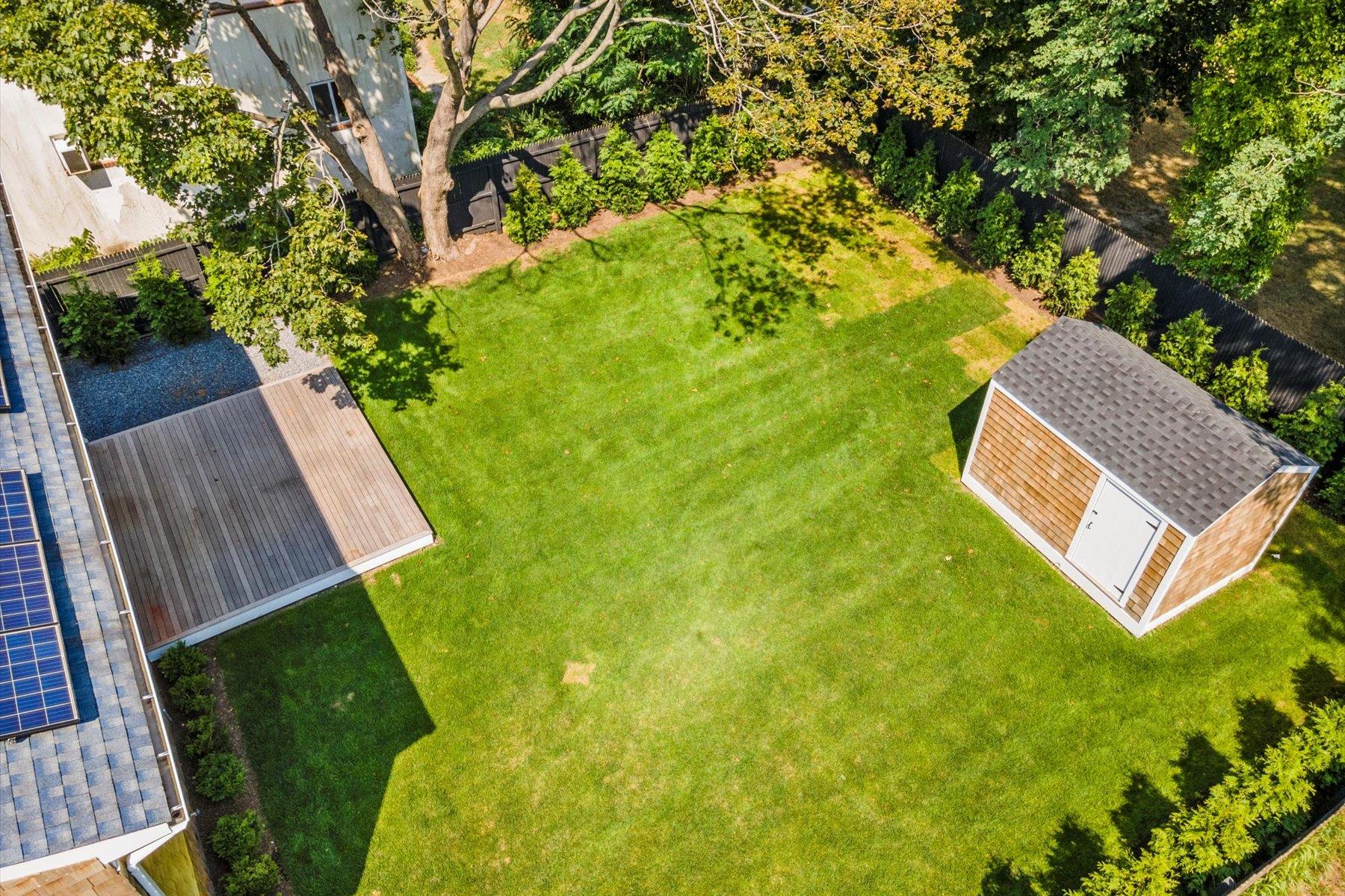 647 Montauk Highway, East Quogue, NY 11942