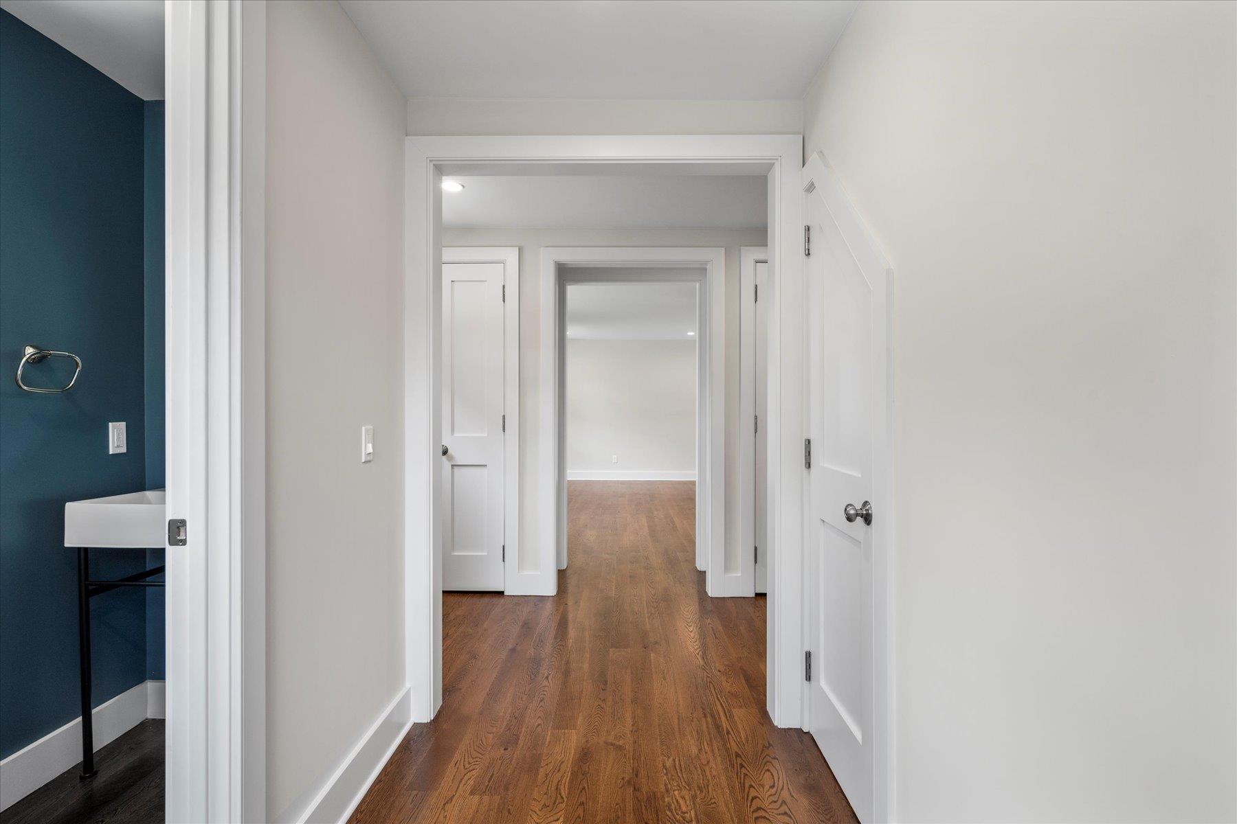 647 Montauk Highway, East Quogue, NY 11942