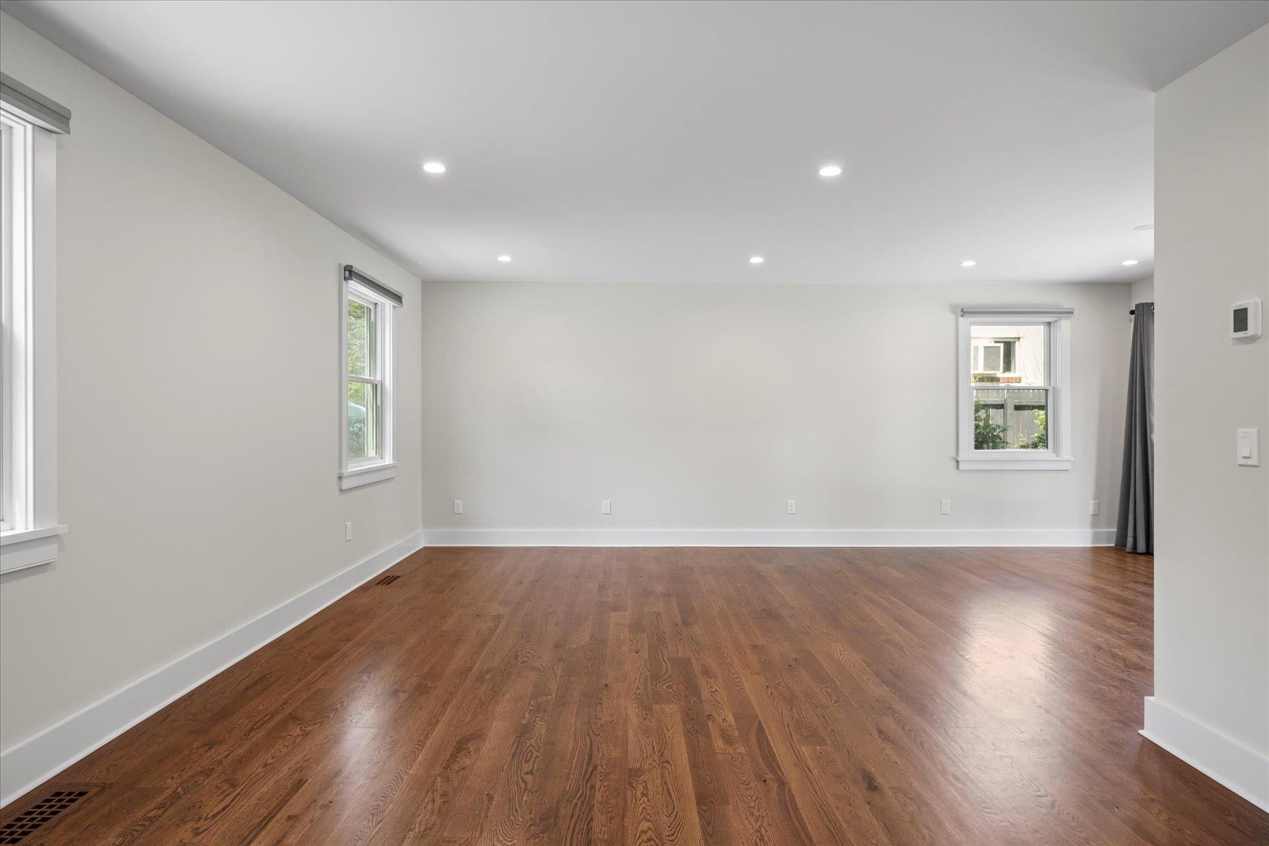 647 Montauk Highway, East Quogue, NY 11942