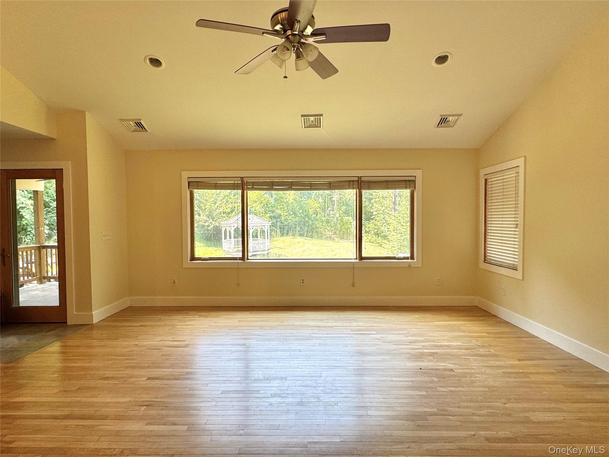 86 Paul Horn Road, Catskill, NY 12414