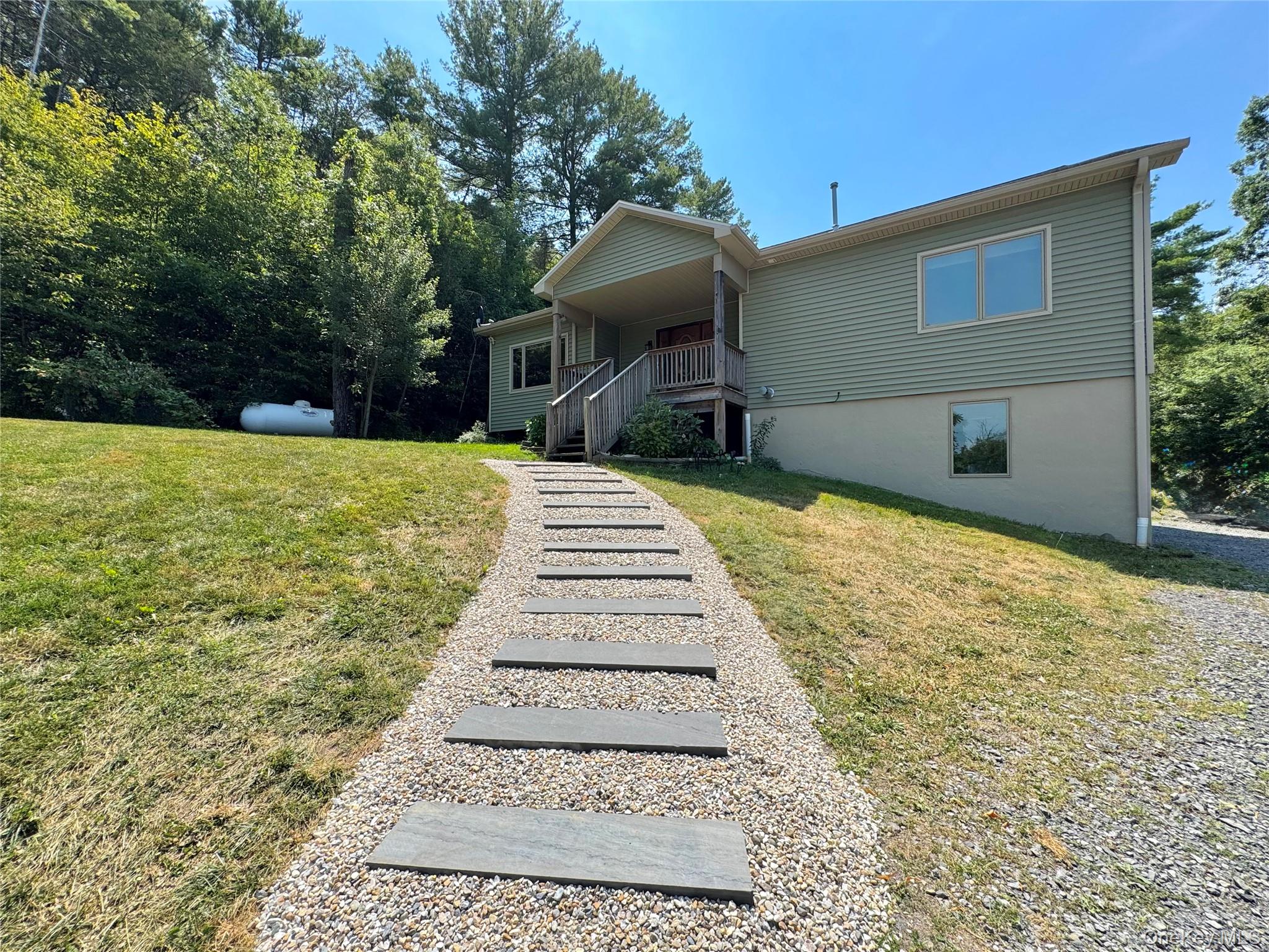 86 Paul Horn Road, Catskill, NY 12414