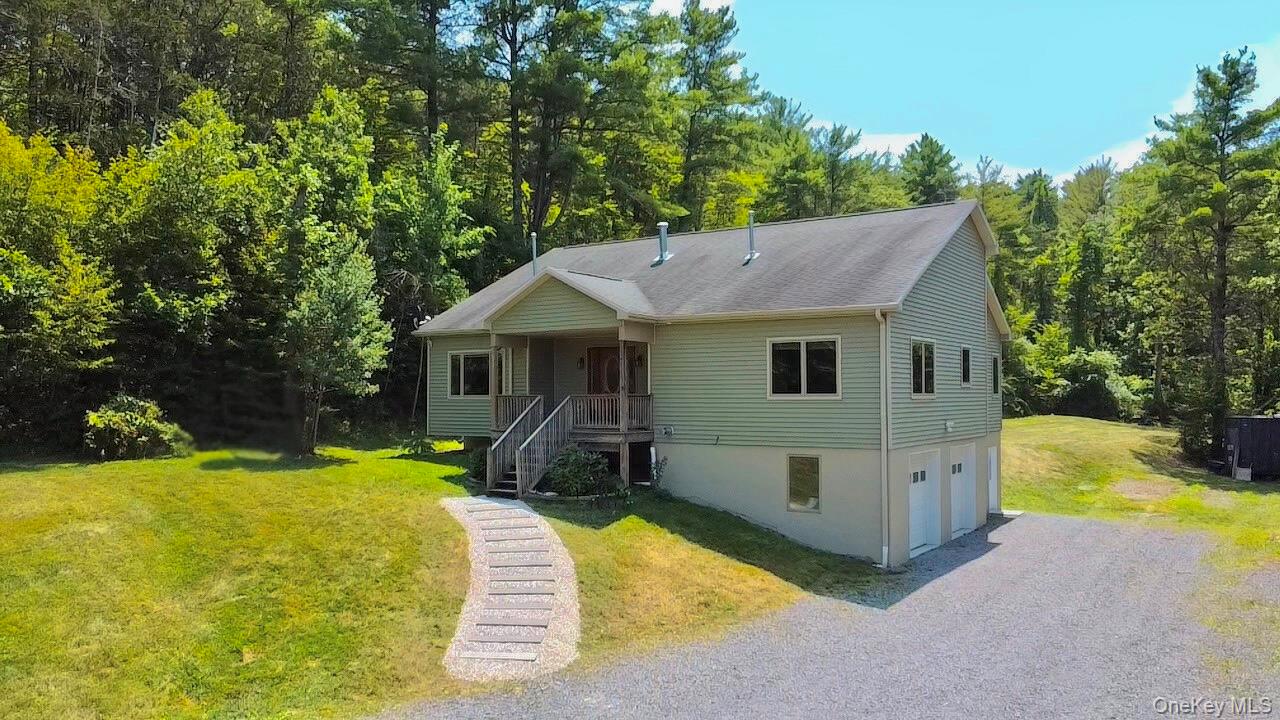 86 Paul Horn Road, Catskill, NY 12414