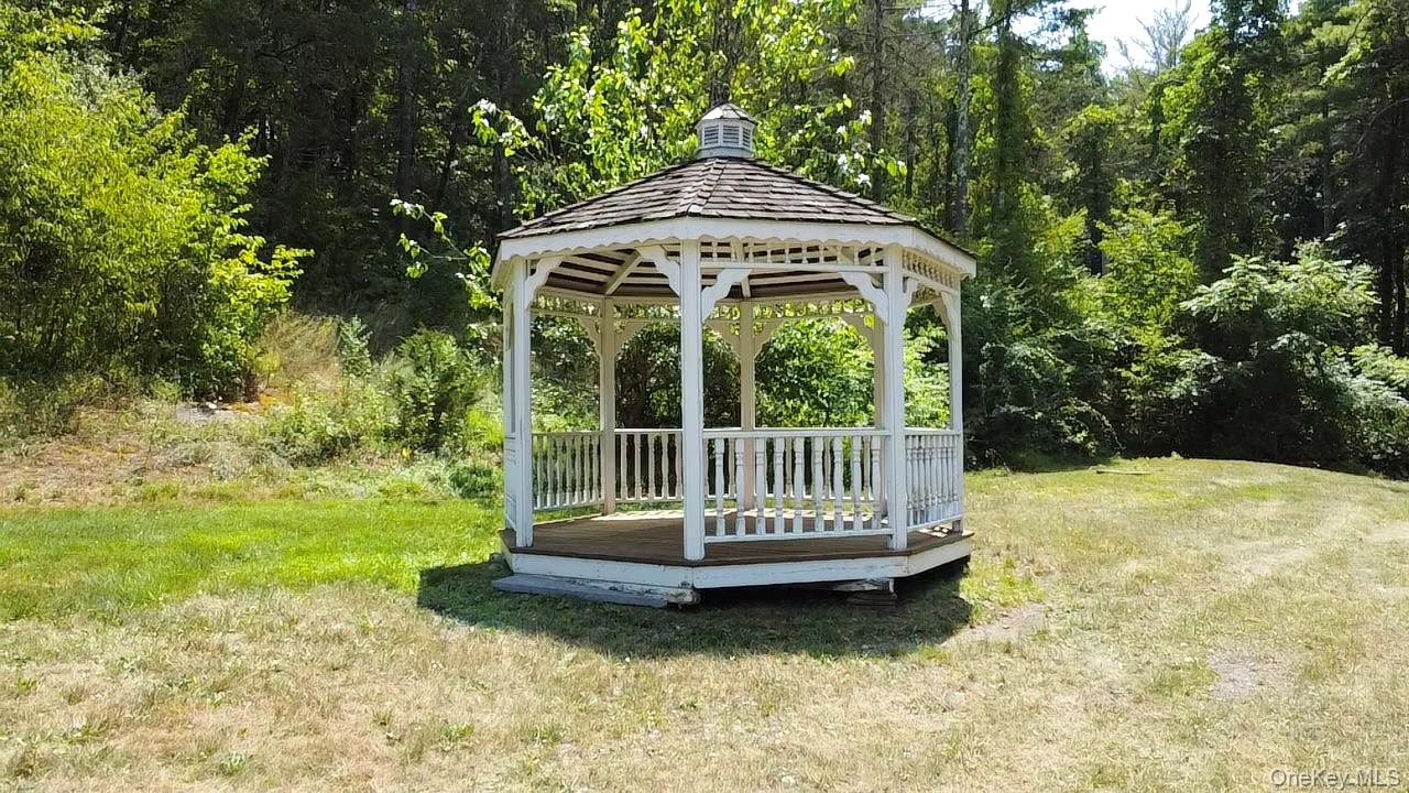 86 Paul Horn Road, Catskill, NY 12414