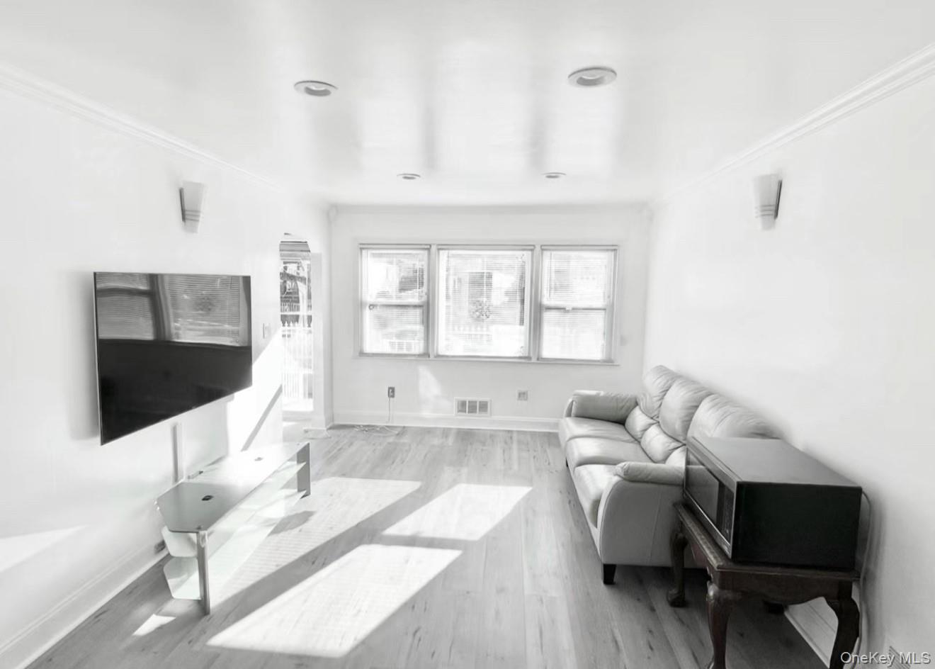 162-15 77 Avenue, Fresh Meadows, NY 11366