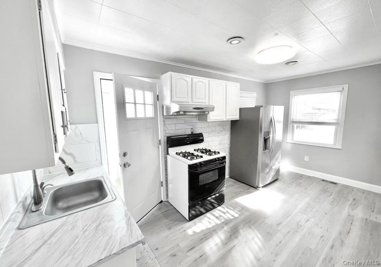 162-15 77 Avenue, Fresh Meadows, NY 11366