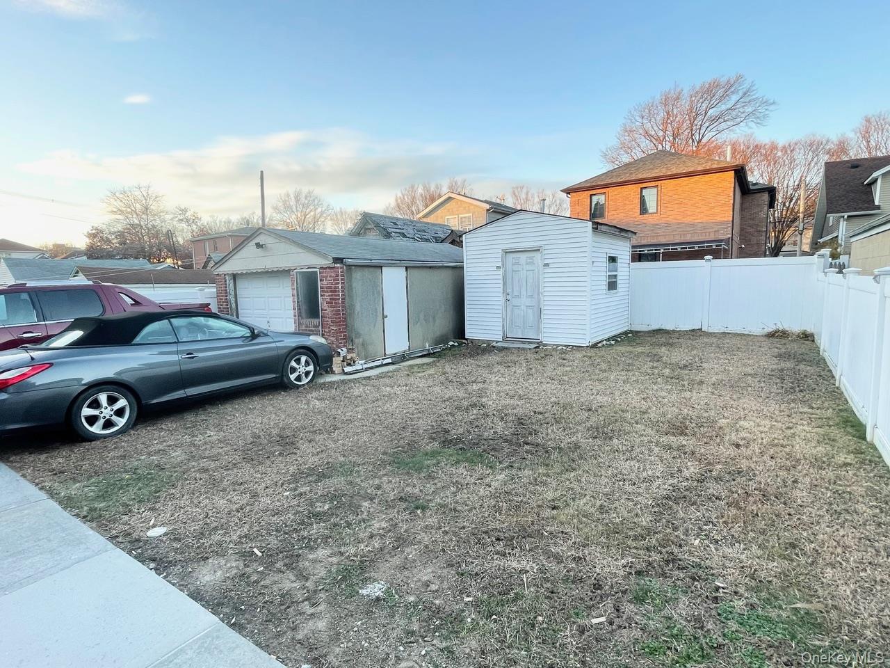 162-15 77 Avenue, Fresh Meadows, NY 11366