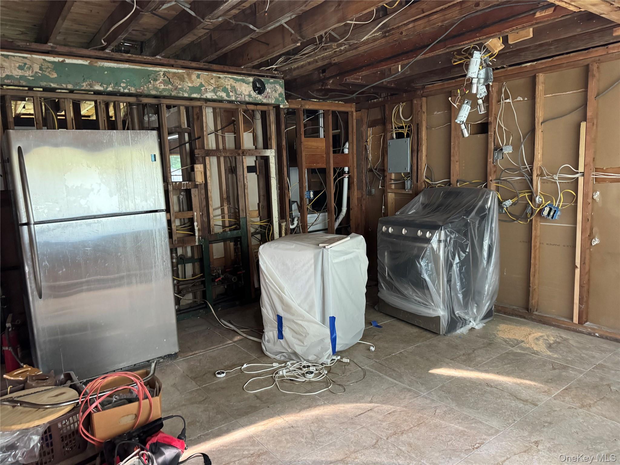 332 Jamaica Boulevard, Carle Place, NY 11514