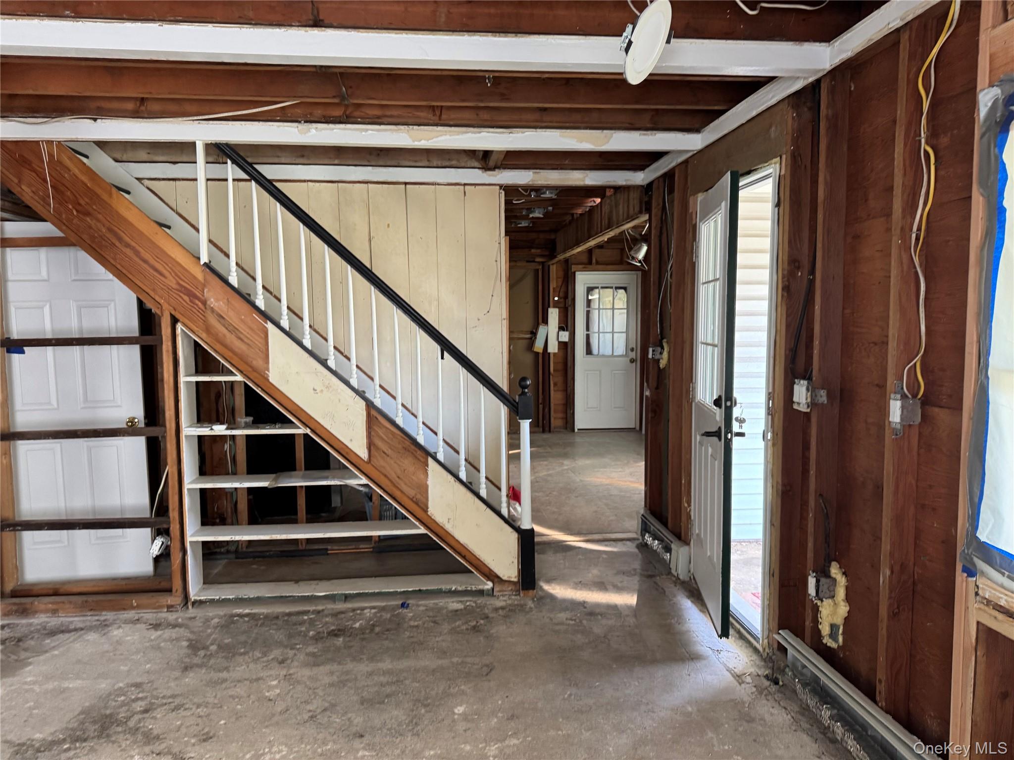 332 Jamaica Boulevard, Carle Place, NY 11514