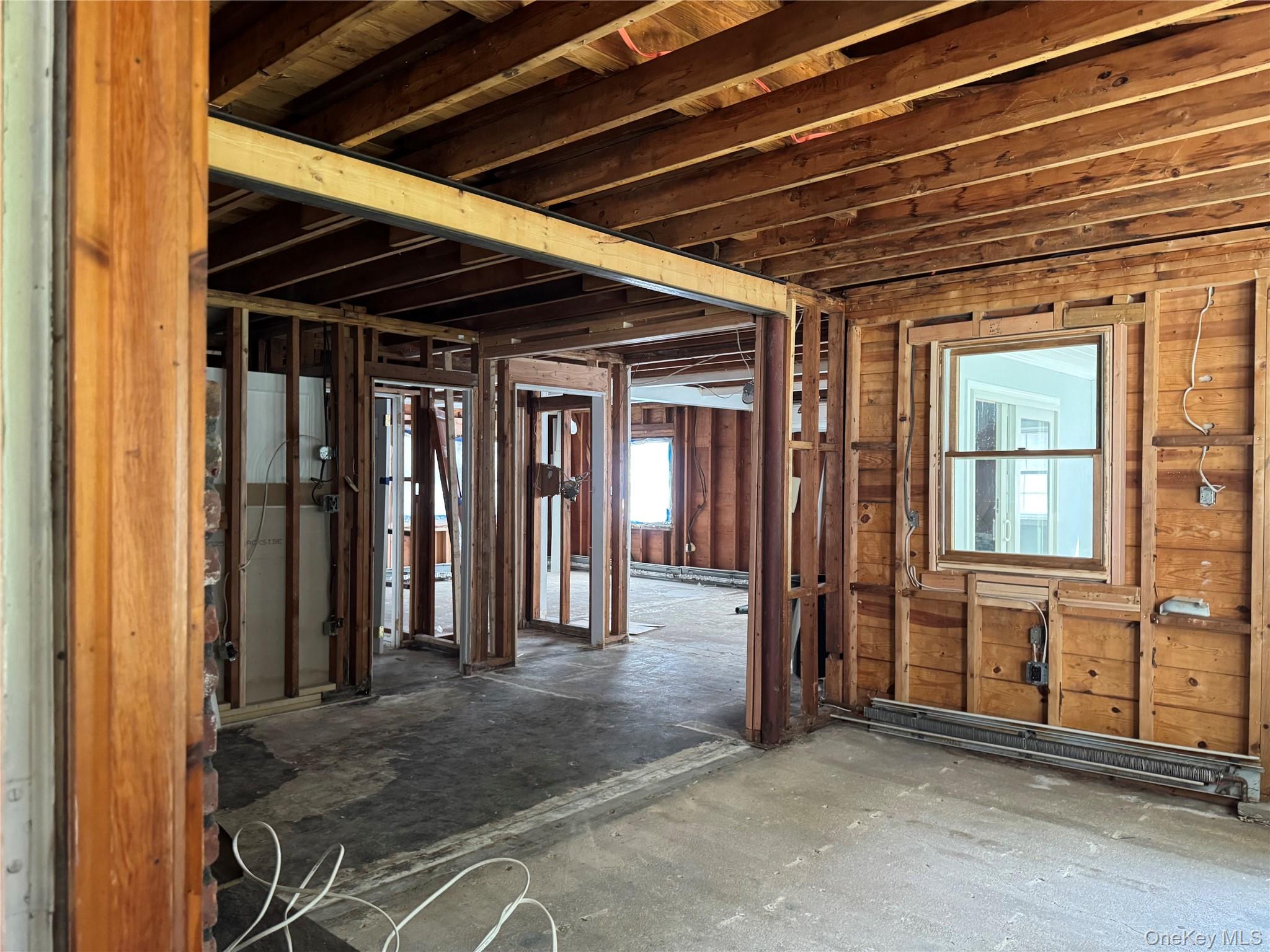 332 Jamaica Boulevard, Carle Place, NY 11514