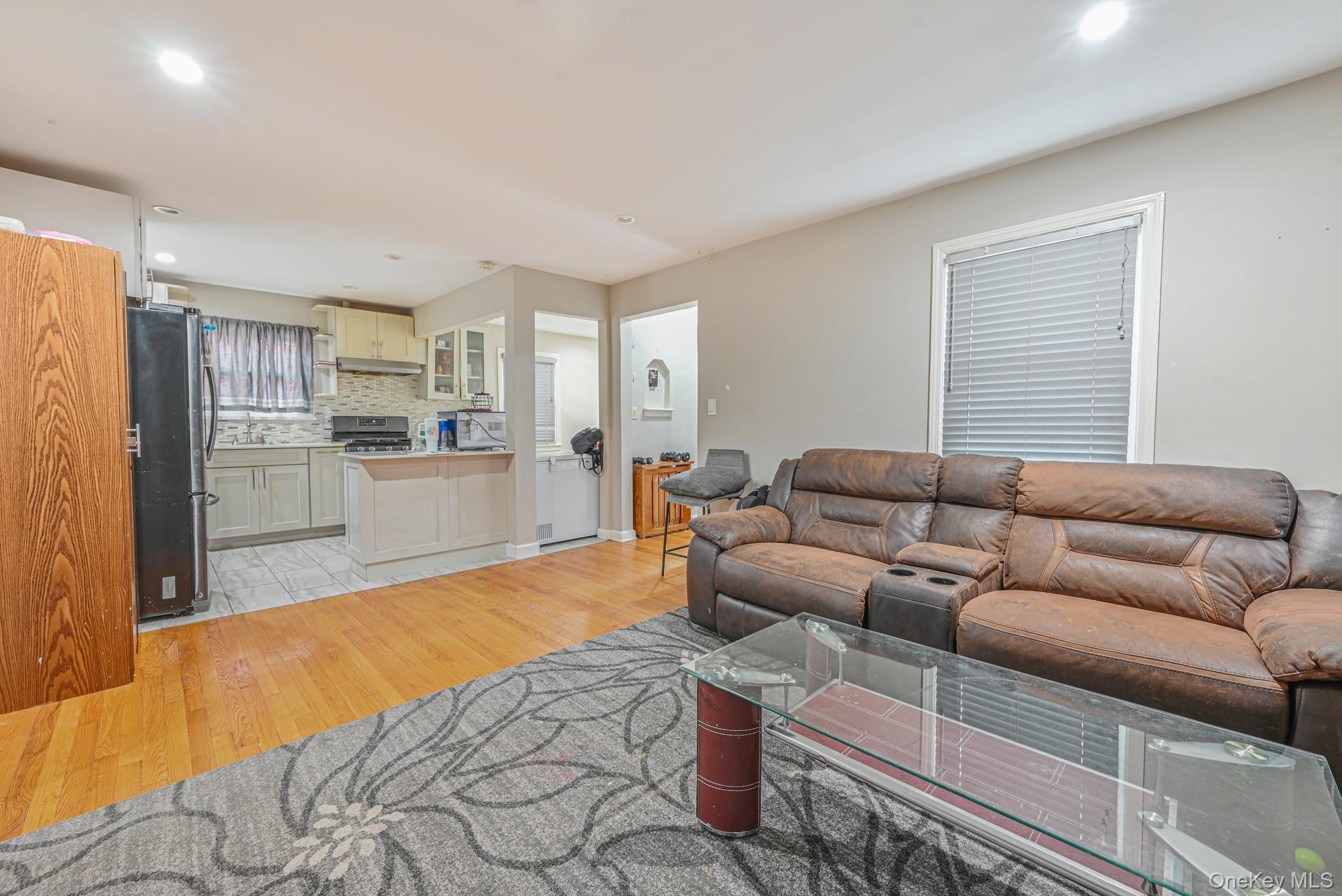 216 Home Street, Valley Stream, NY 11580