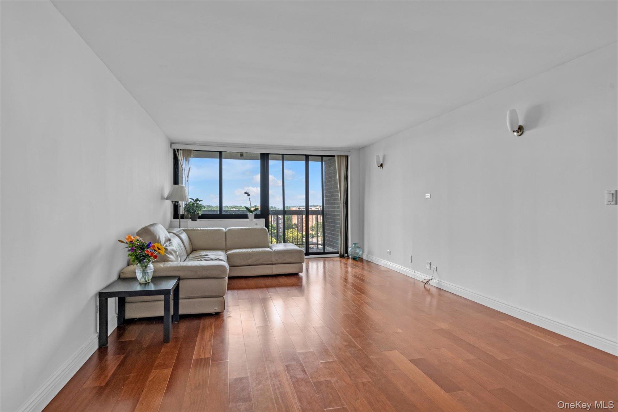 1 Bay Club Drive # 8J, Bayside, NY 11360