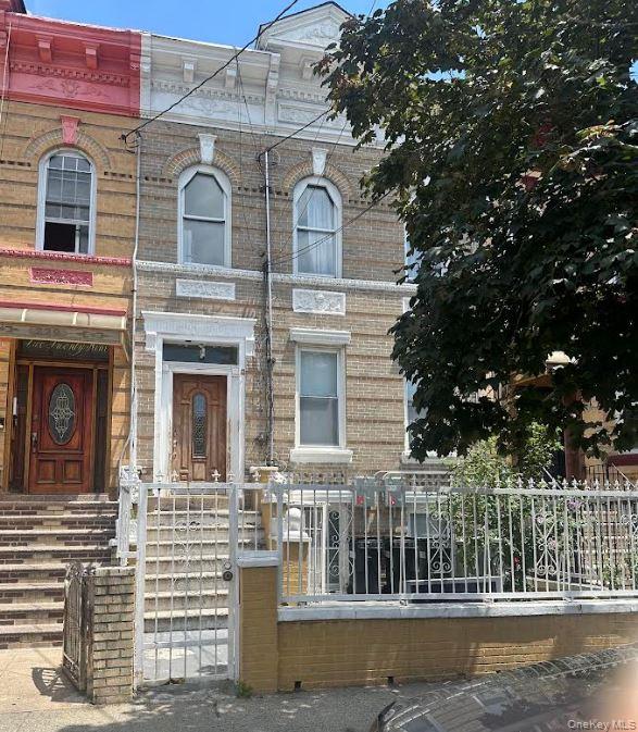 233 Sheridan Avenue, Brooklyn, NY 11208
