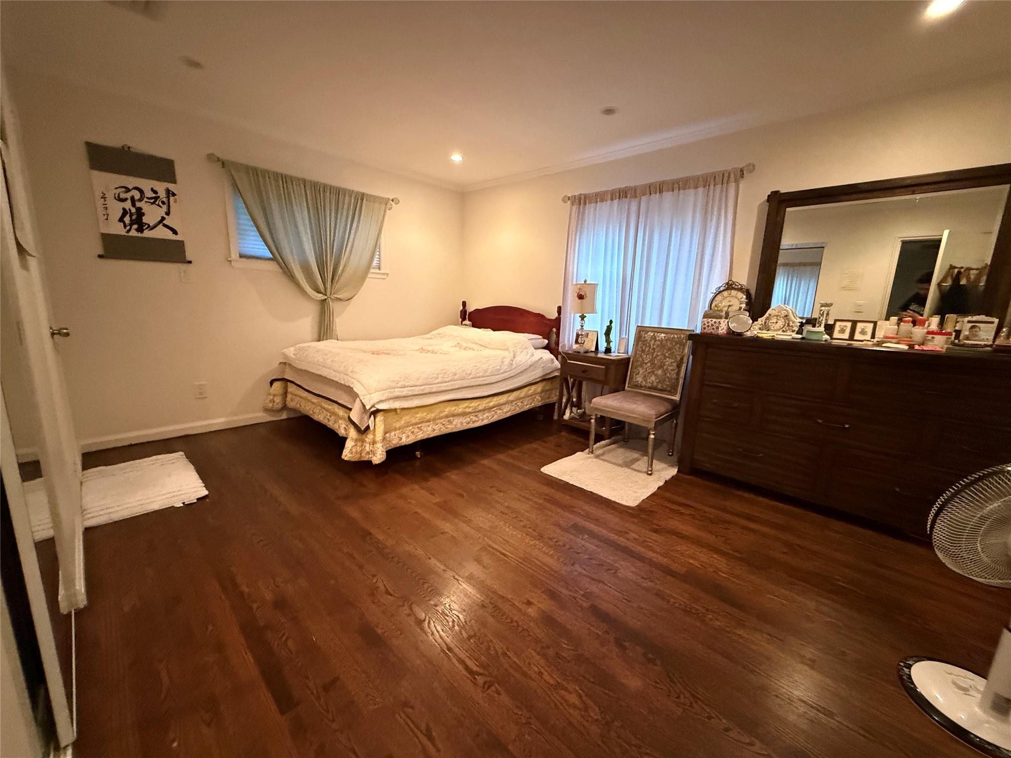 64-47 215 Street, Bayside, NY 11364